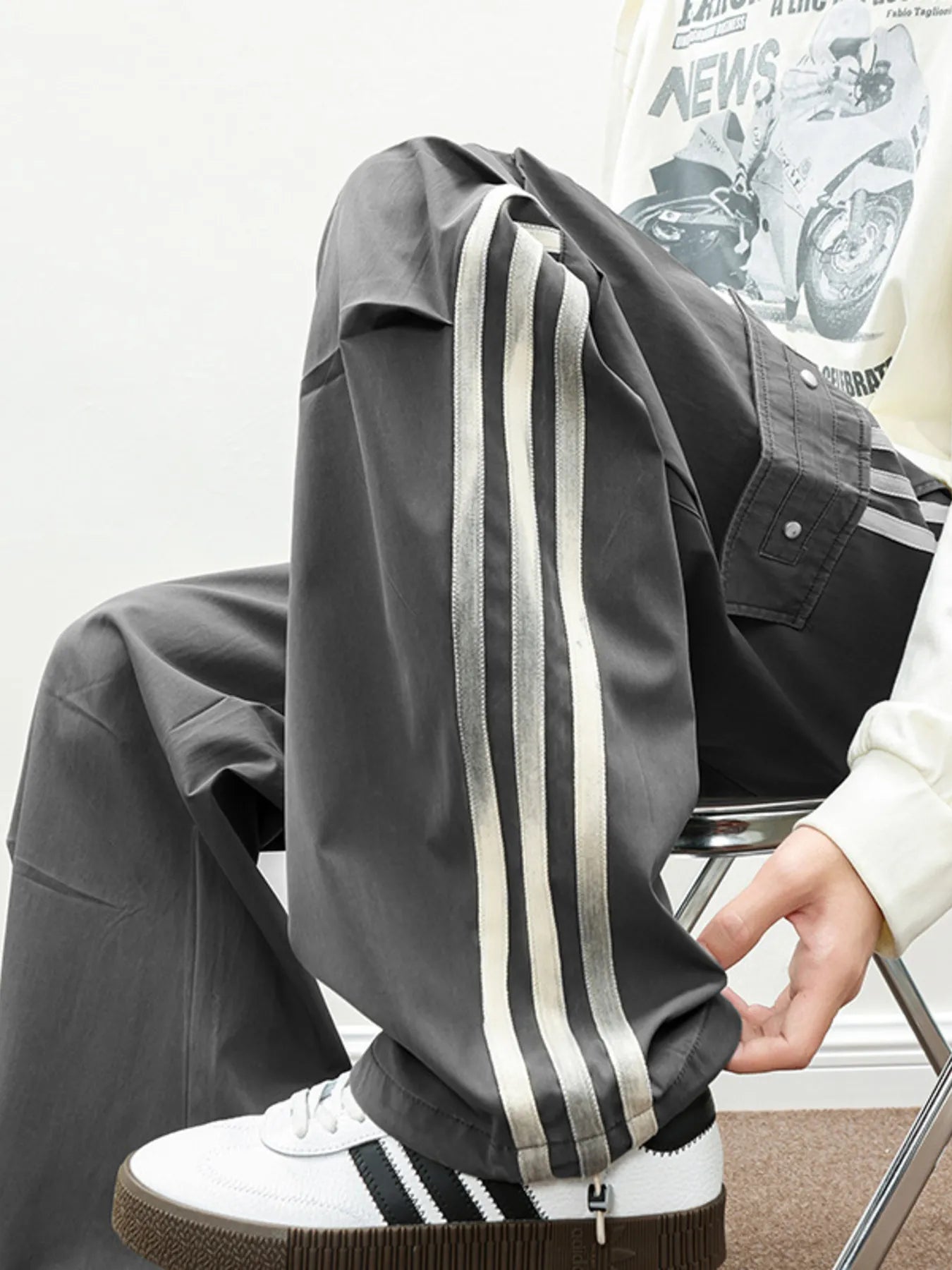 Men's Plus Size Casual Loose Cargo Pants with Side Stripes