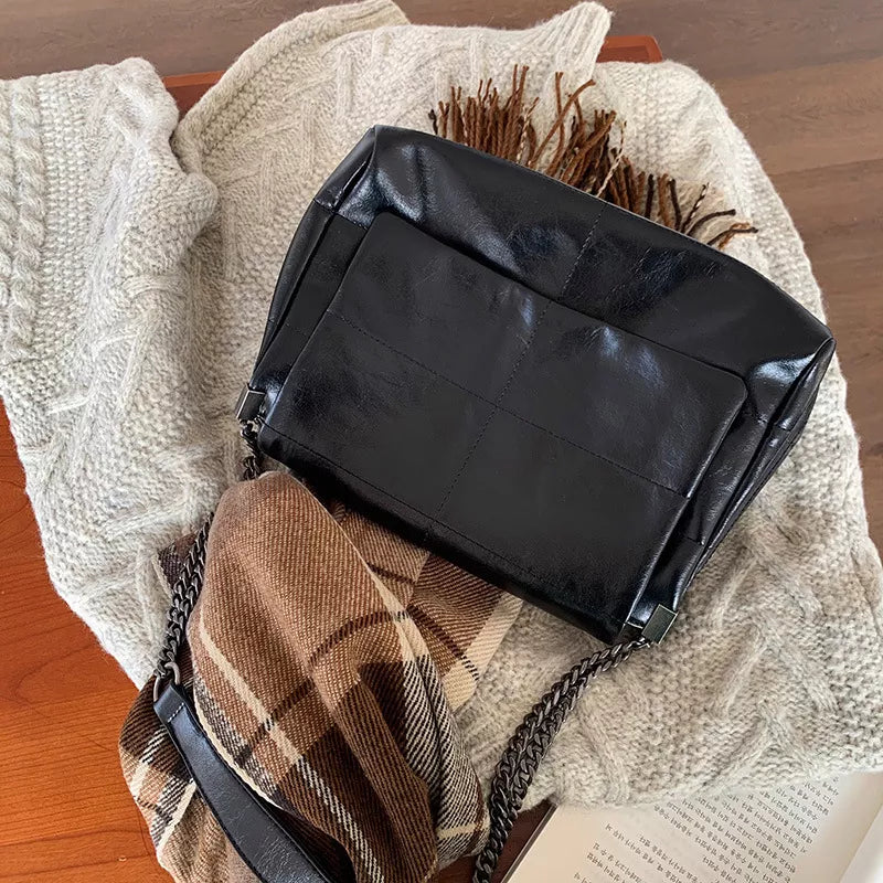 Flap Chain Shoulder Bag