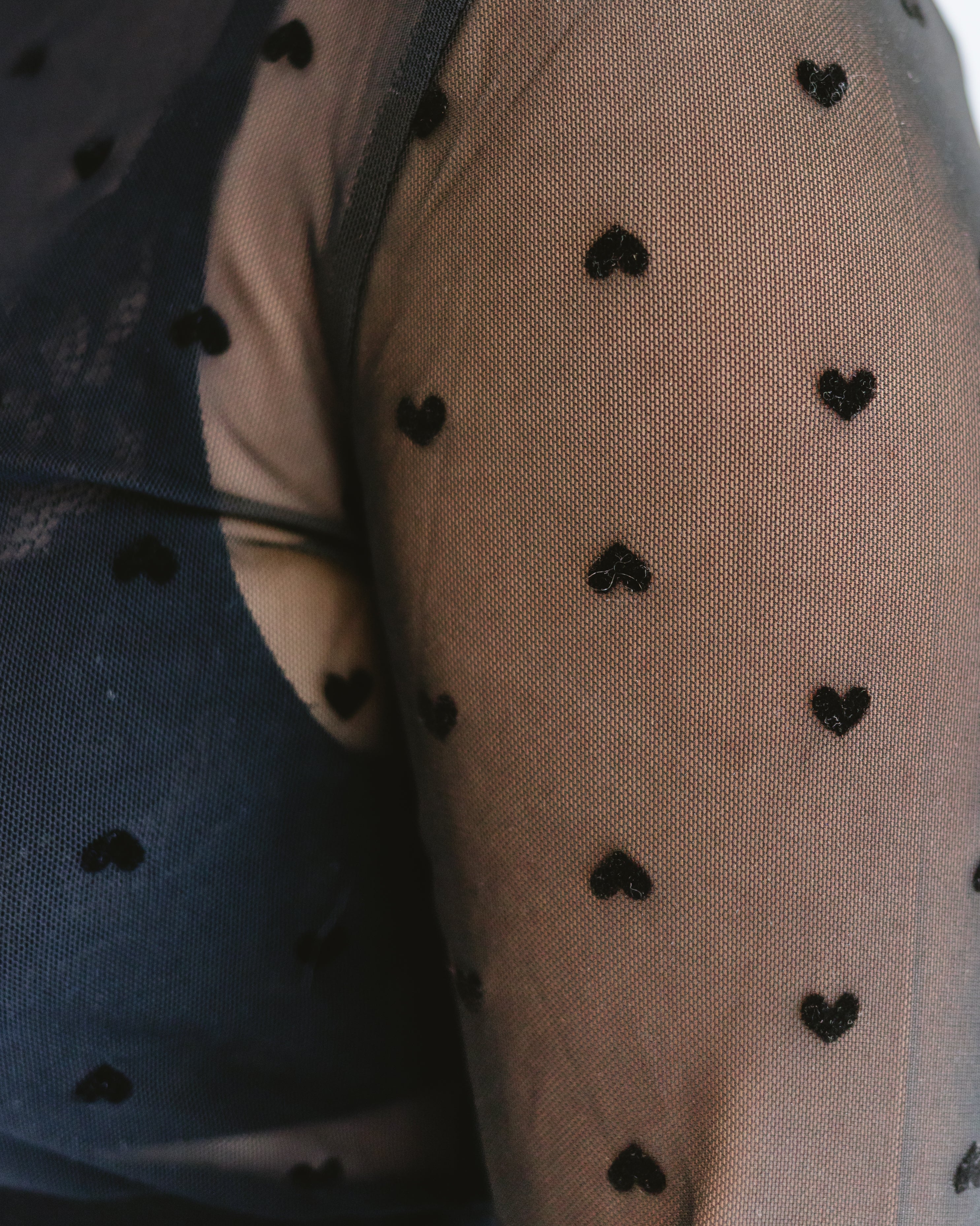 Heart Mesh Mock Neck Halftee