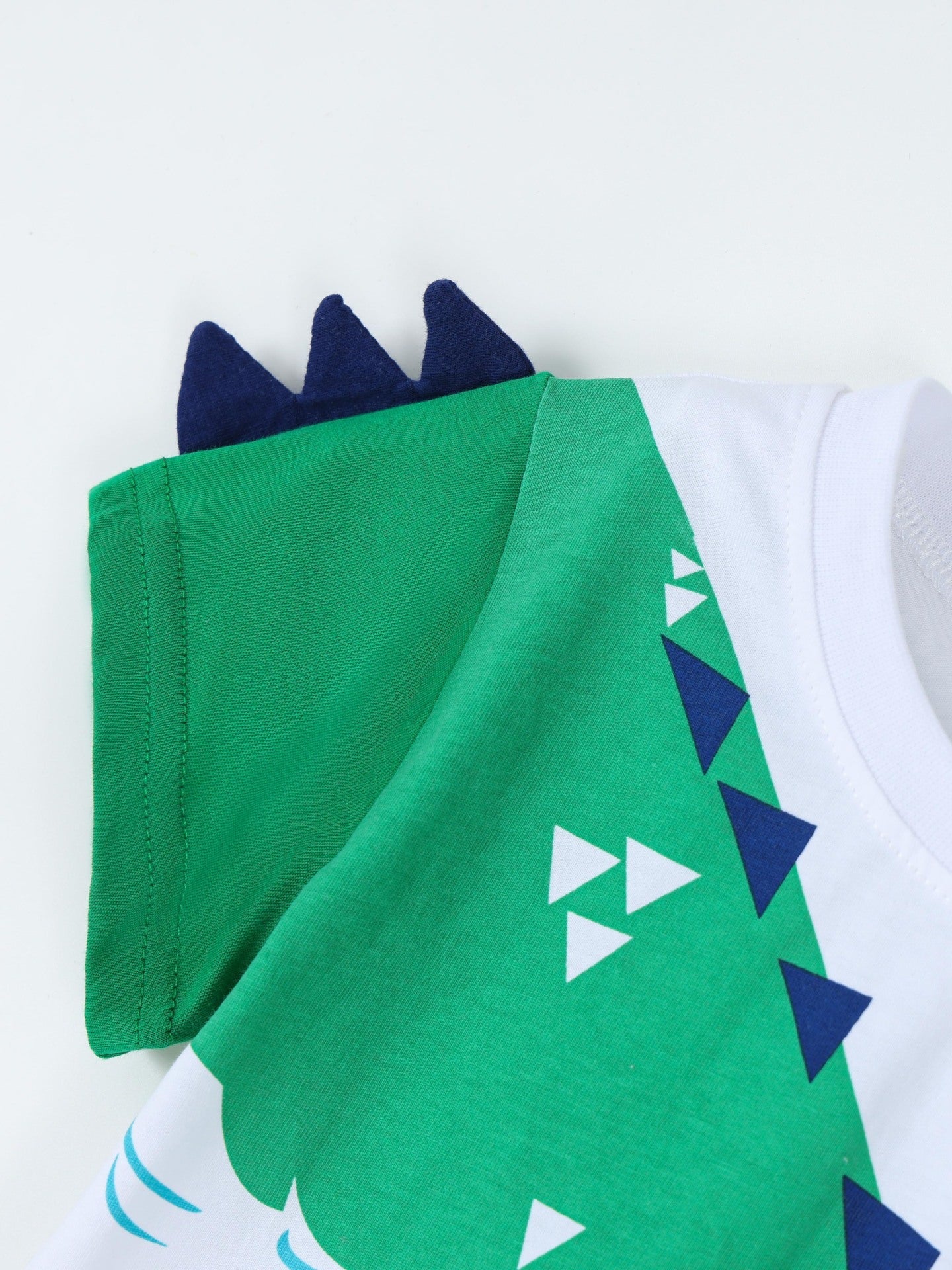 Children's Crocodile Graphic Round Neck T-Shirt
