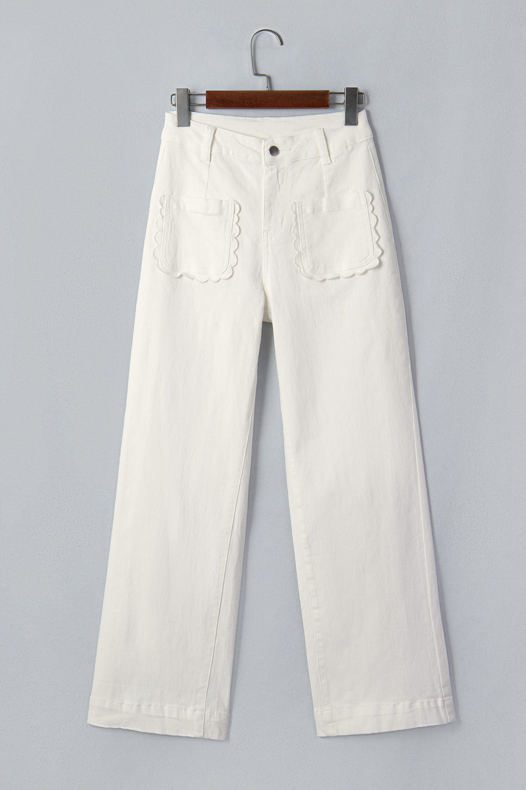 White Solid Color Scalloped Patch Pocket Shift Jeans