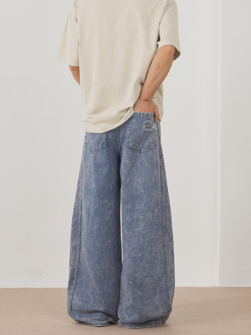 Men's Distressed Wide Leg Jeans