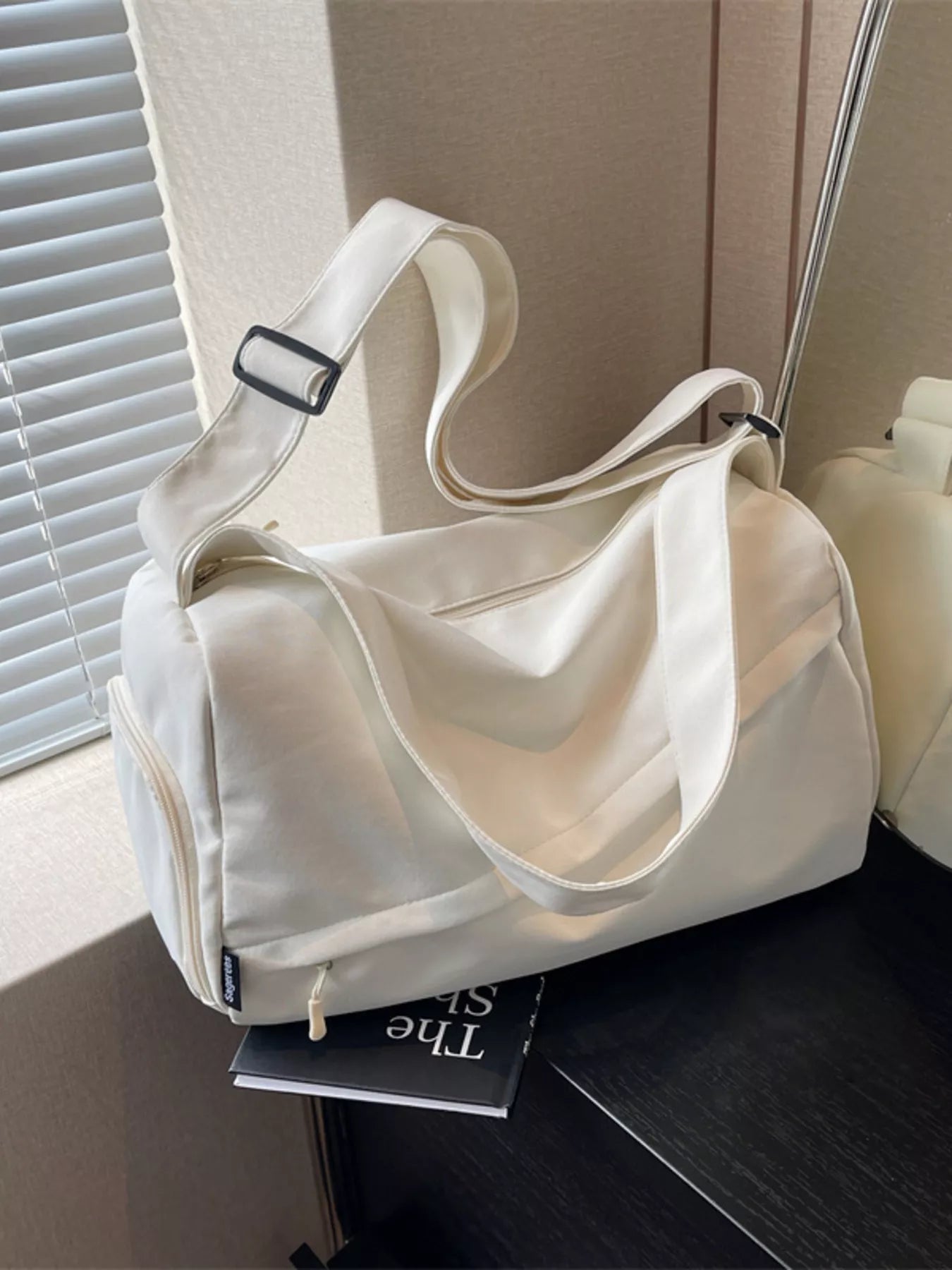 Adjustable Strap Solid Color Travel Bag