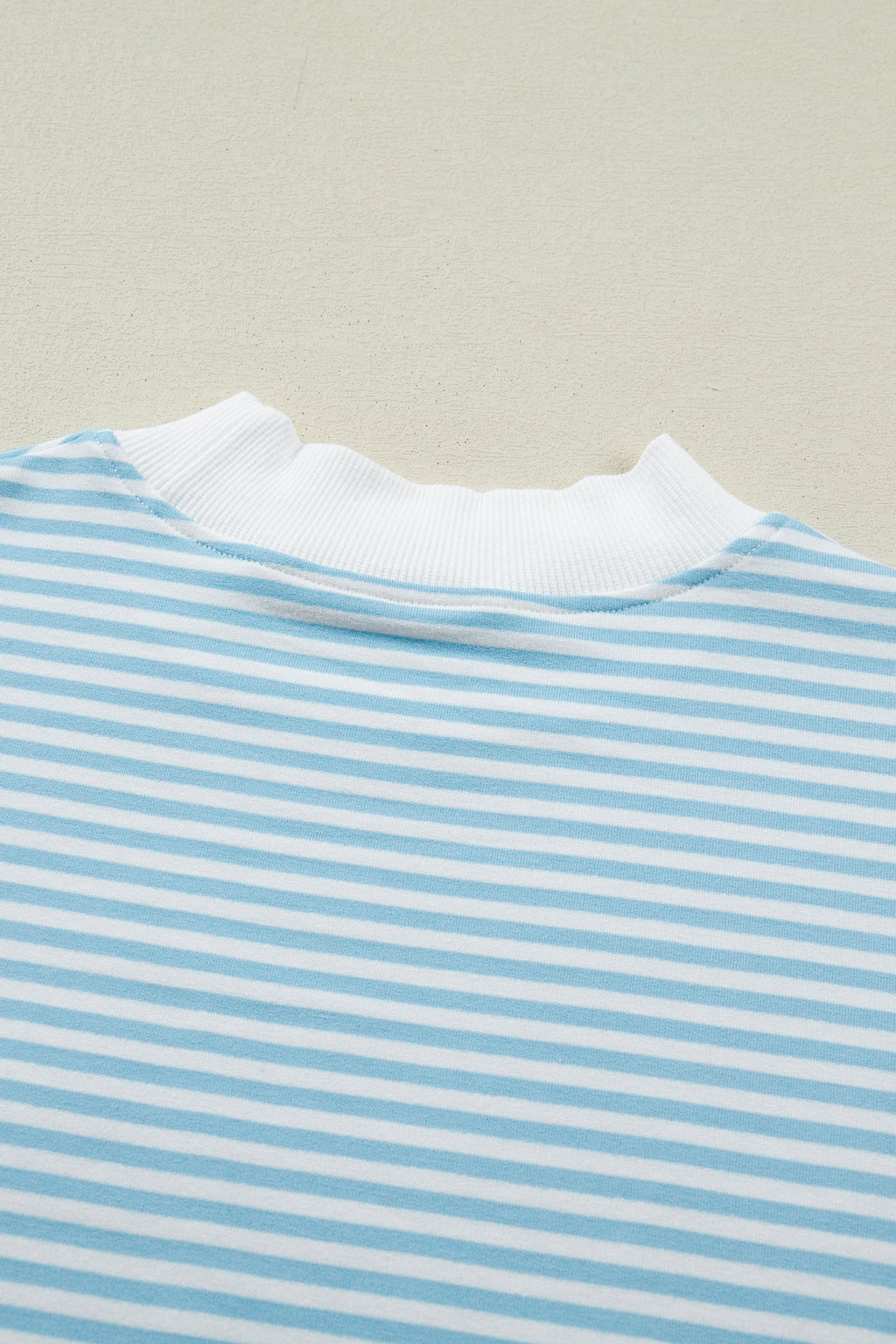 Sky Blue Stripe Cuffed Sleeve Contrast Mock Neck Tee Casual 2pcs Short Set