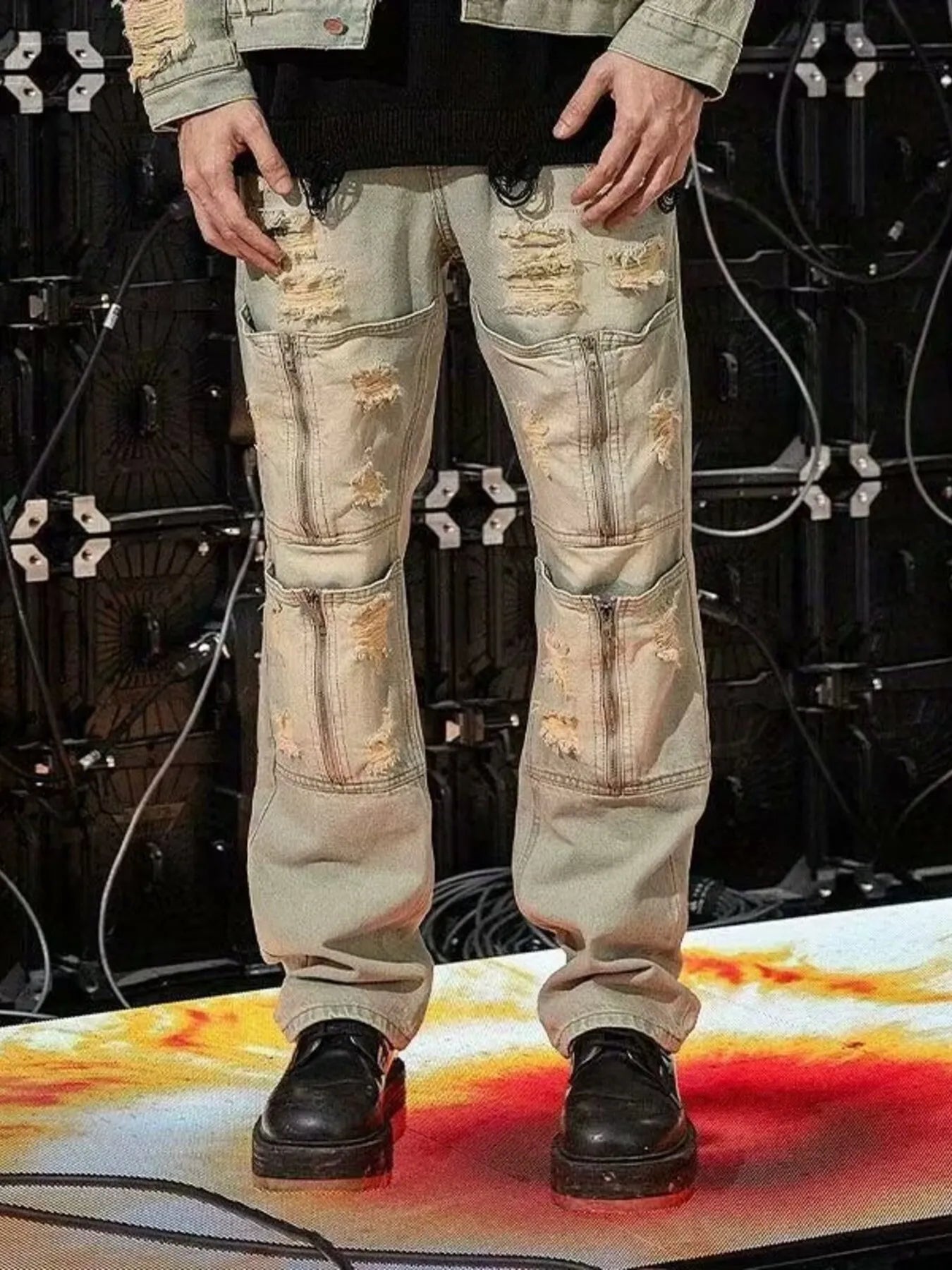 Men's Distressed Loose Fit Jeans