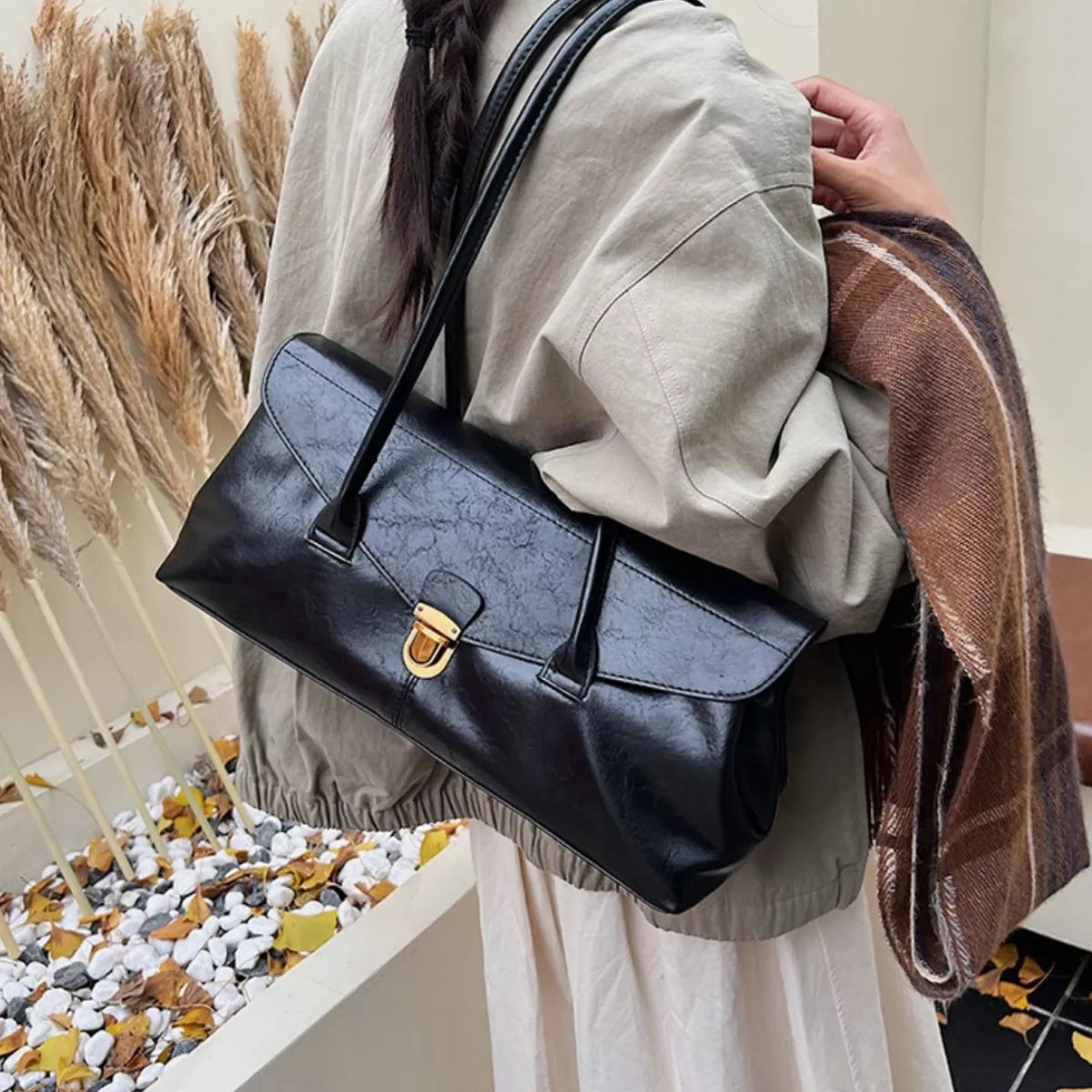 Vintage Style Leather Shoulder Bag