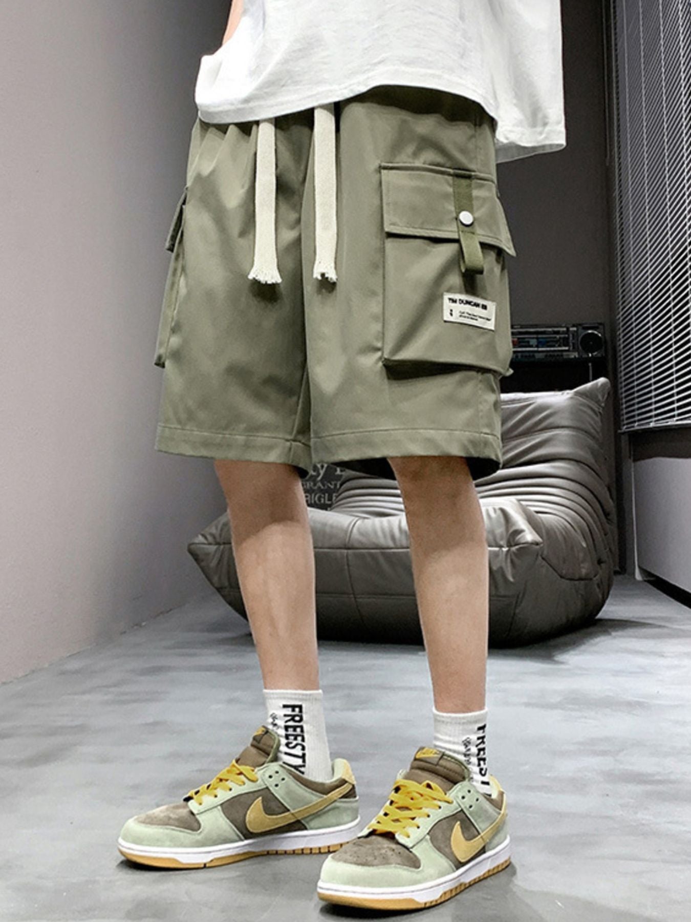 Men's Plus Size Casual Cargo Shorts with Drawstring