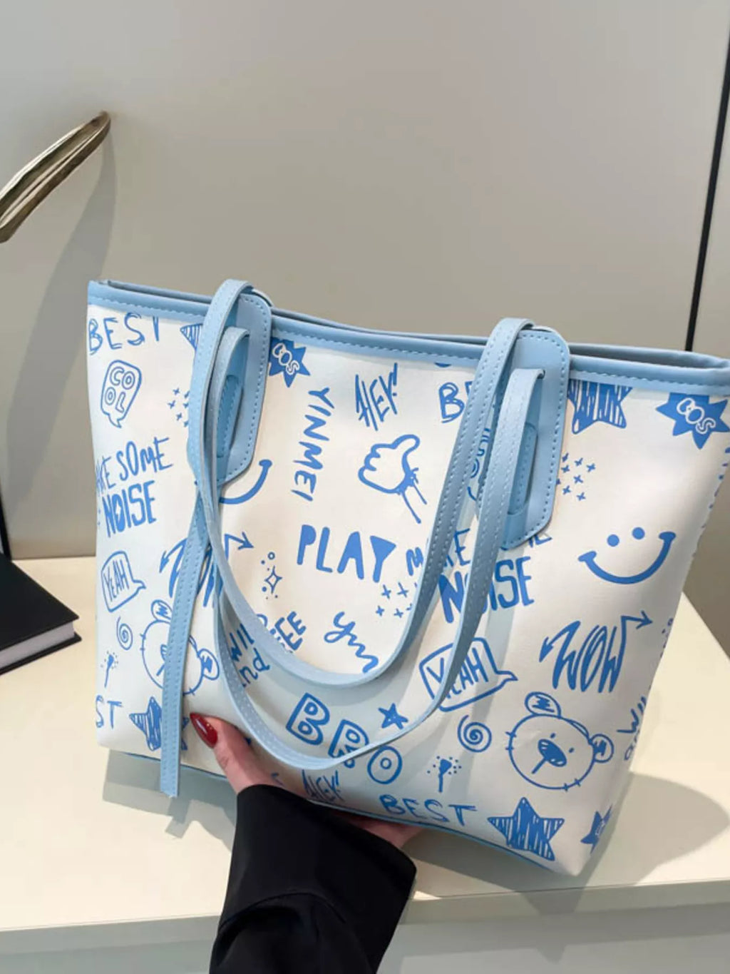 Graffiti Print Casual Tote Bag