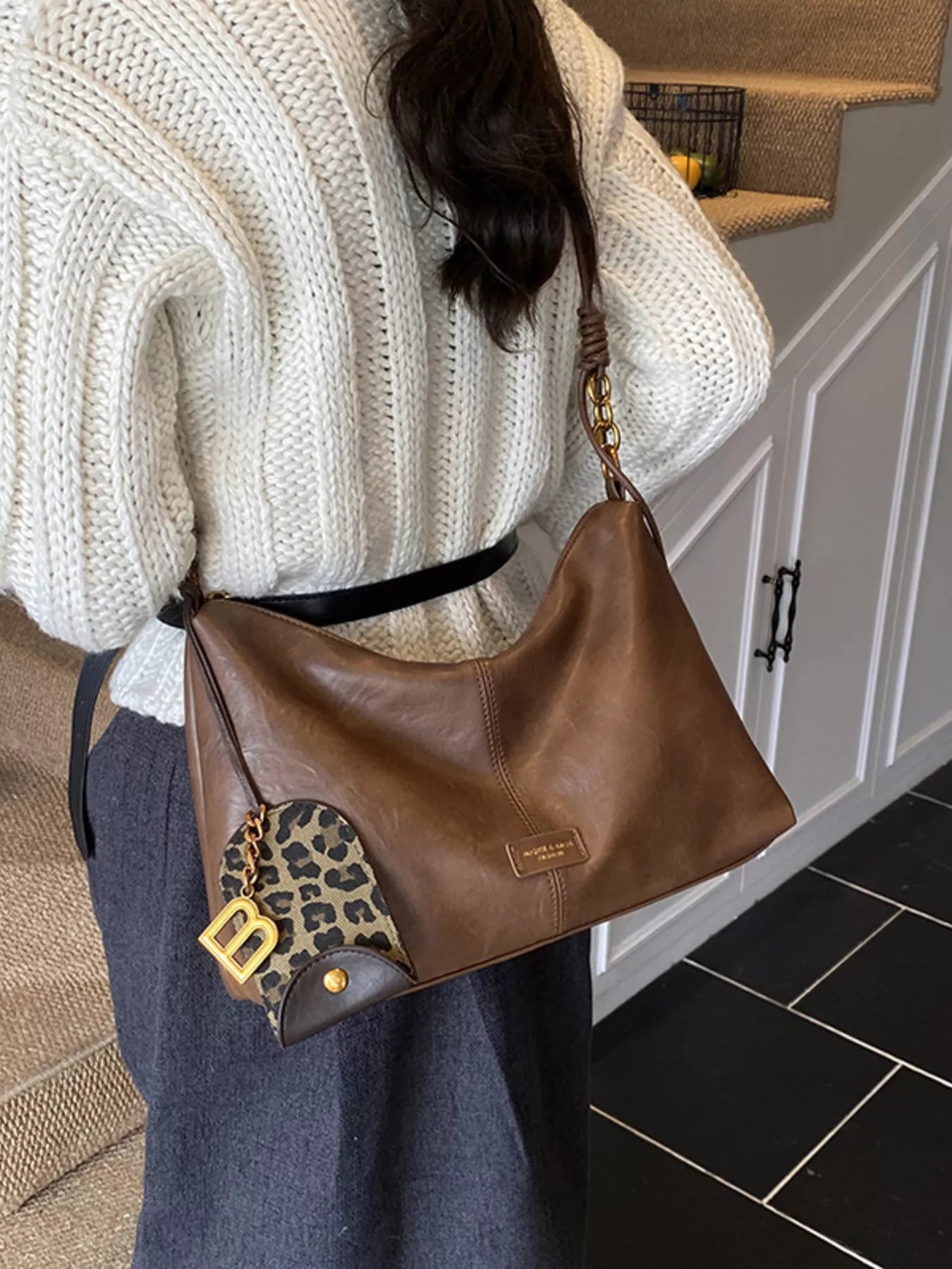 Leather Adjustable Strap Shoulder Bag