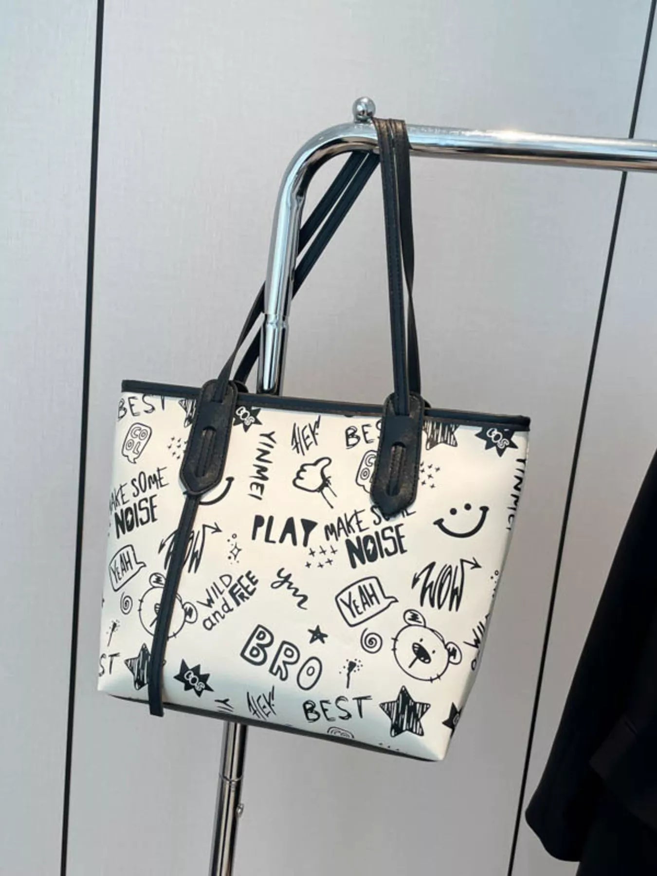 Graffiti Print Casual Tote Bag