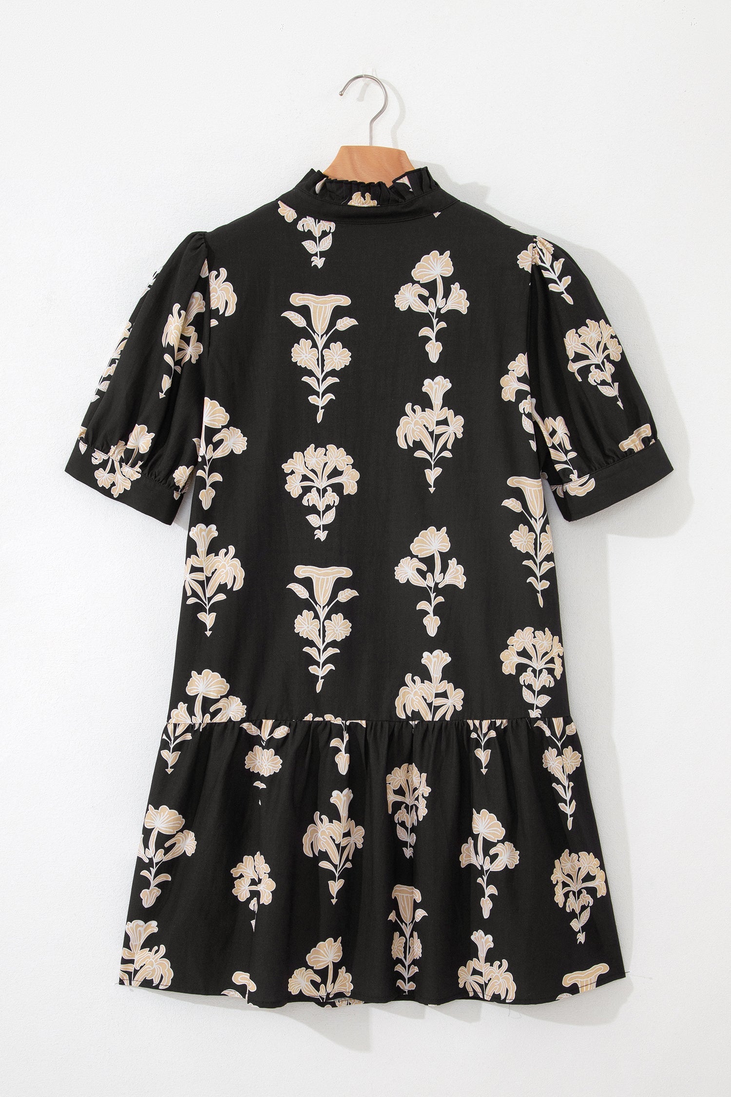 Black Frilled V Neck Puff Short Sleeve Floral Mini Dress