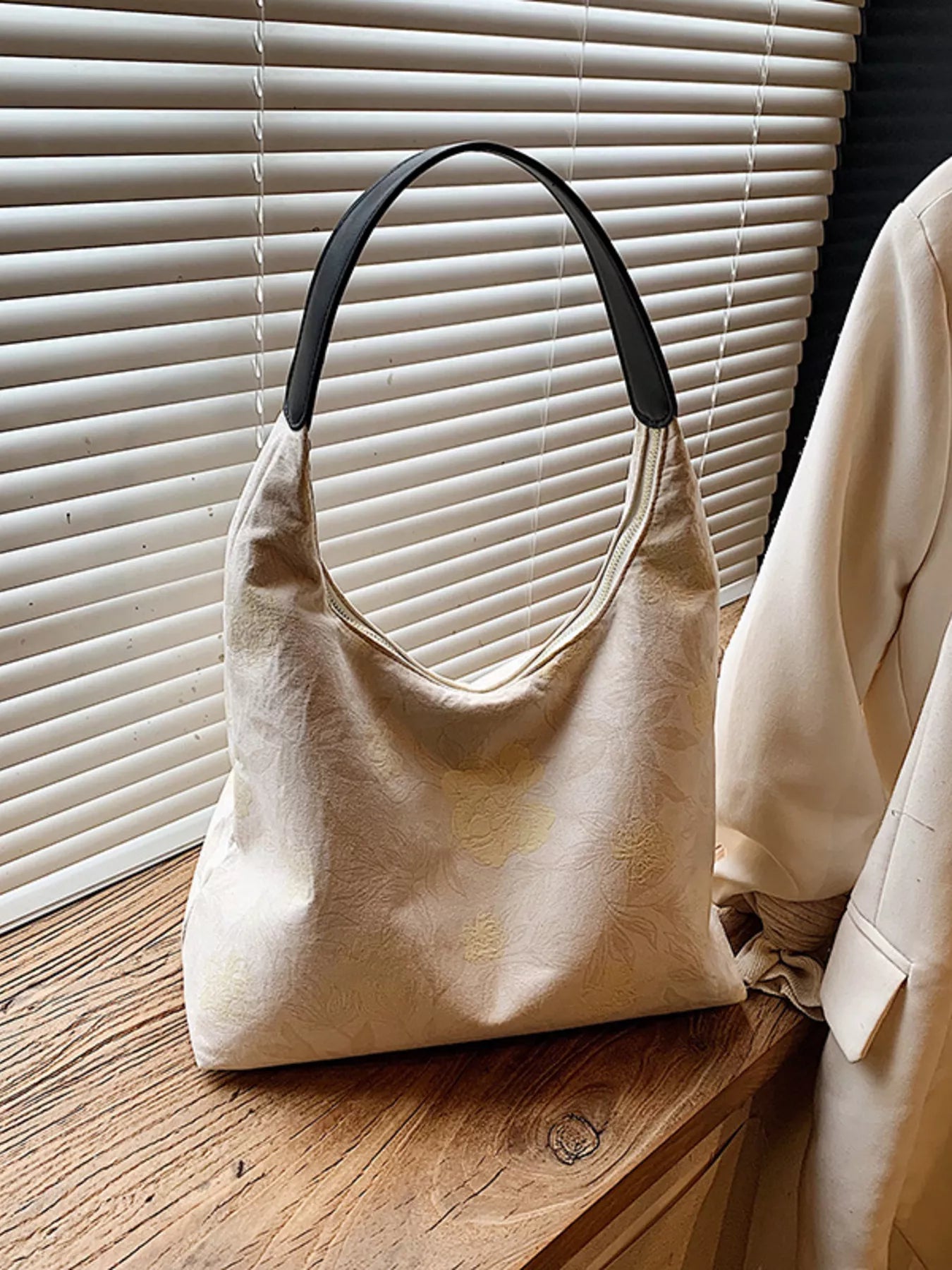Floral Pattern Hobo Shoulder Bag