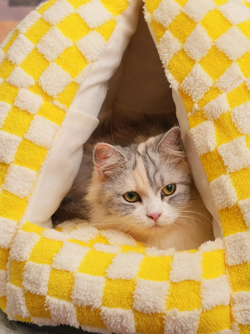 Pineapple Shaped Cozy Pet Nest