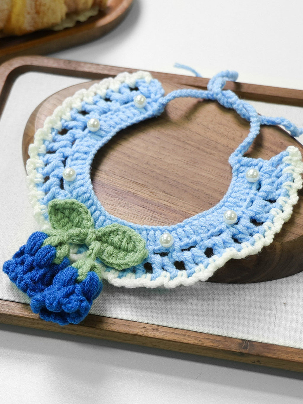 Contrast Pet Scarf