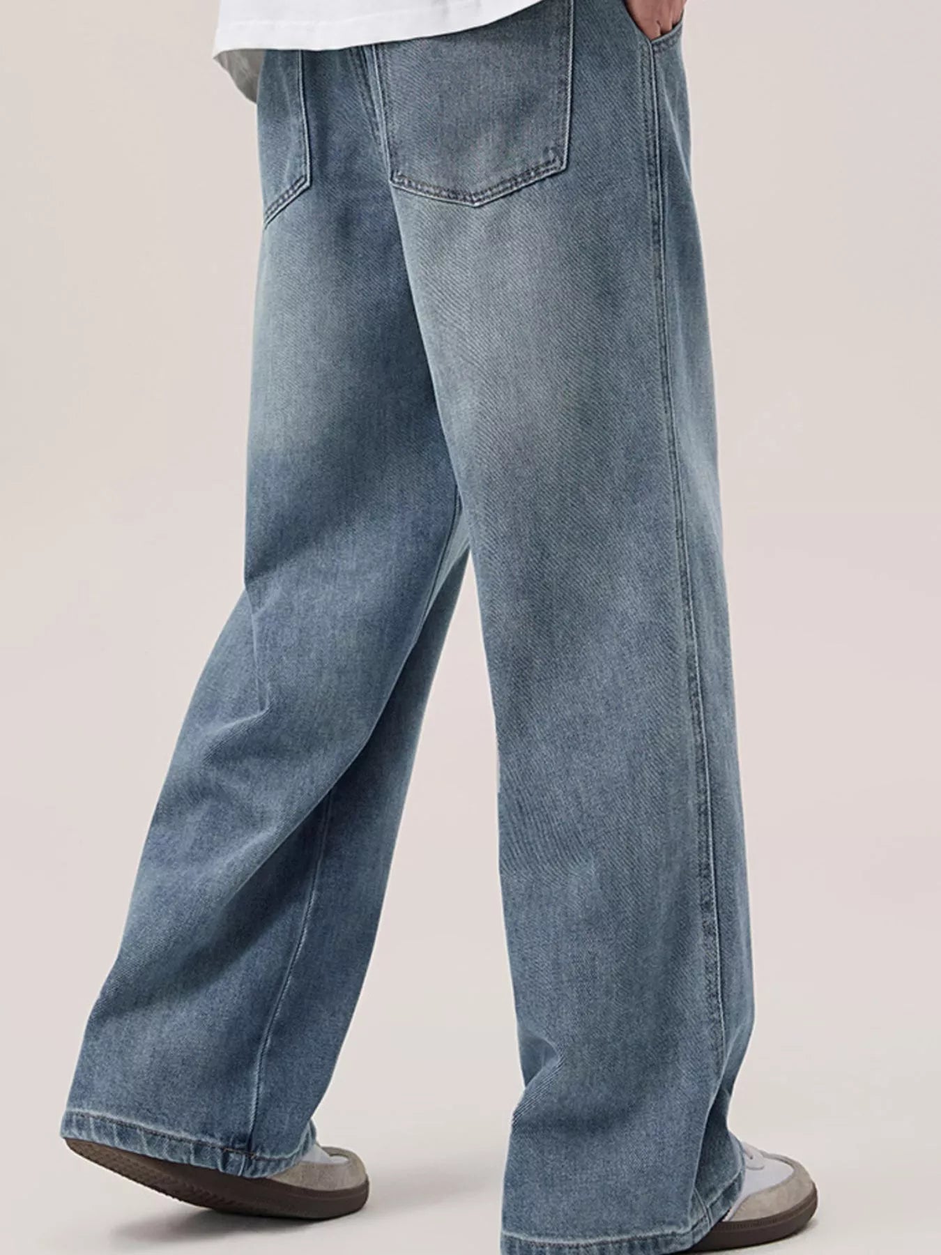 Men's Wide Leg Wash Jeans