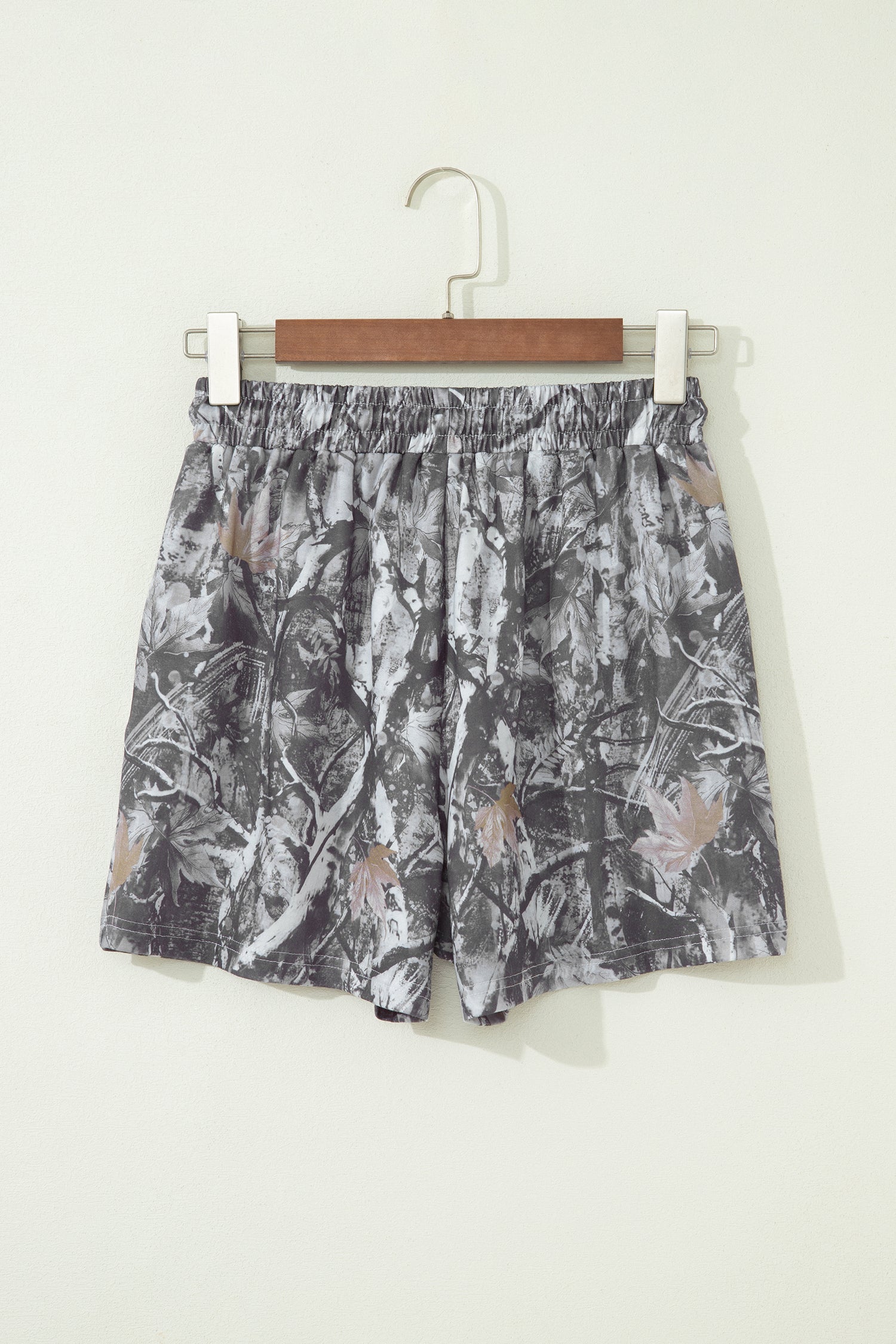Gray Abstract Maple Leaf Printed Tie Elastic Waist Shorts