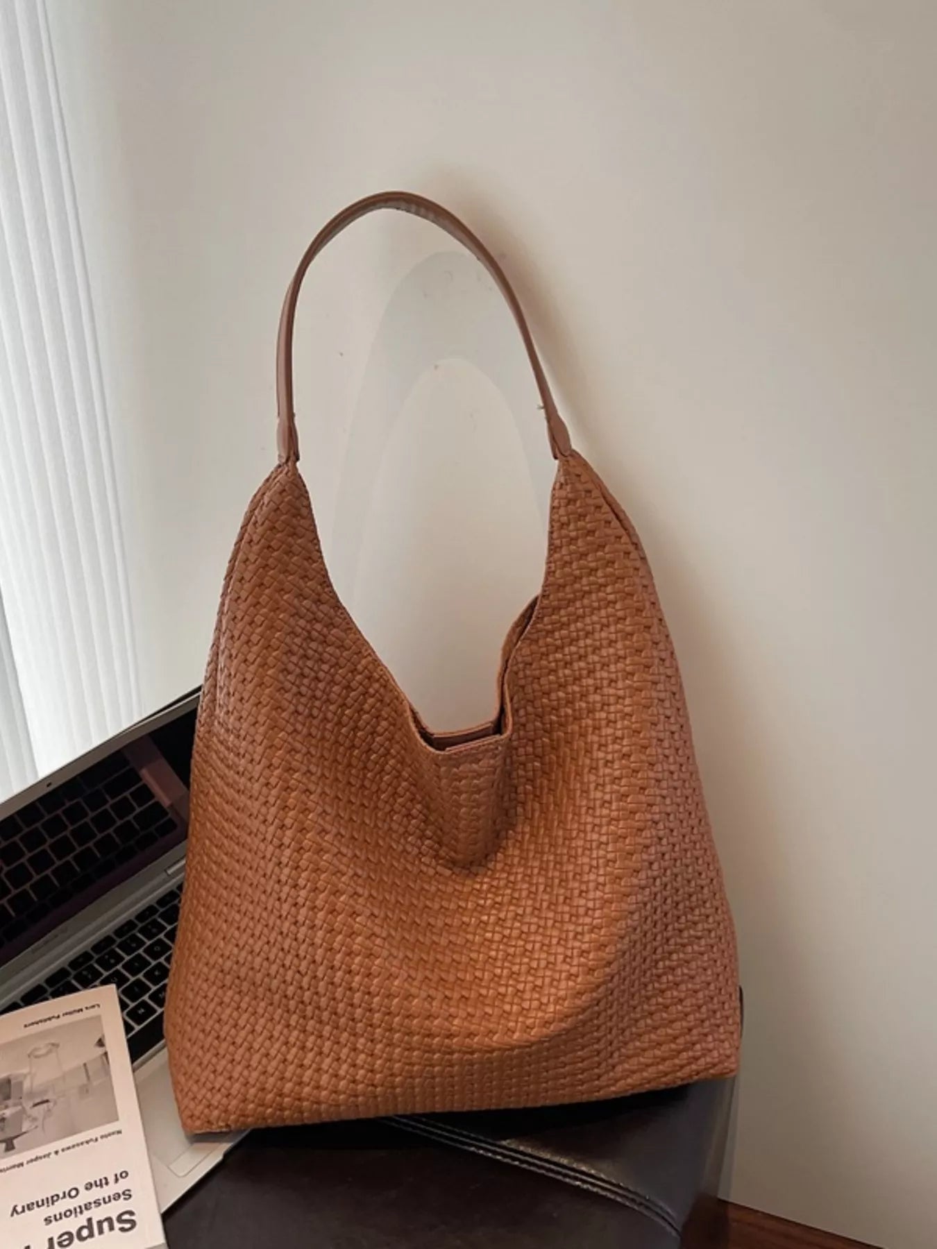 Woven Straw Texture Shoulder Bag