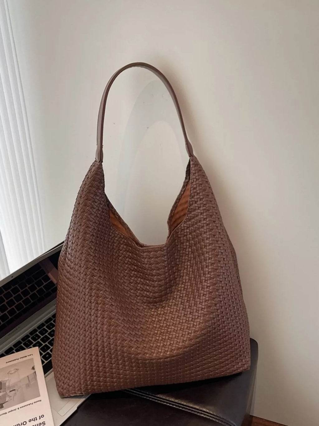 Woven Straw Texture Shoulder Bag