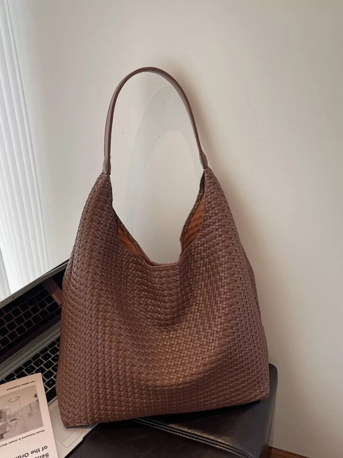 Woven Straw Texture Shoulder Bag