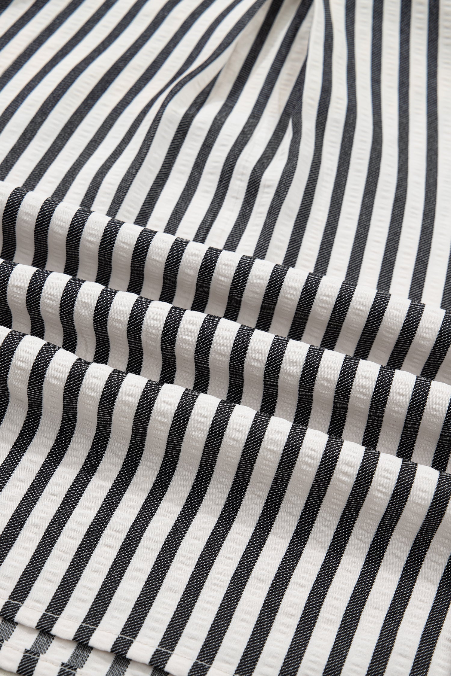 Black Stripe Collared Split Neck Short Bubble Sleeve Blouse