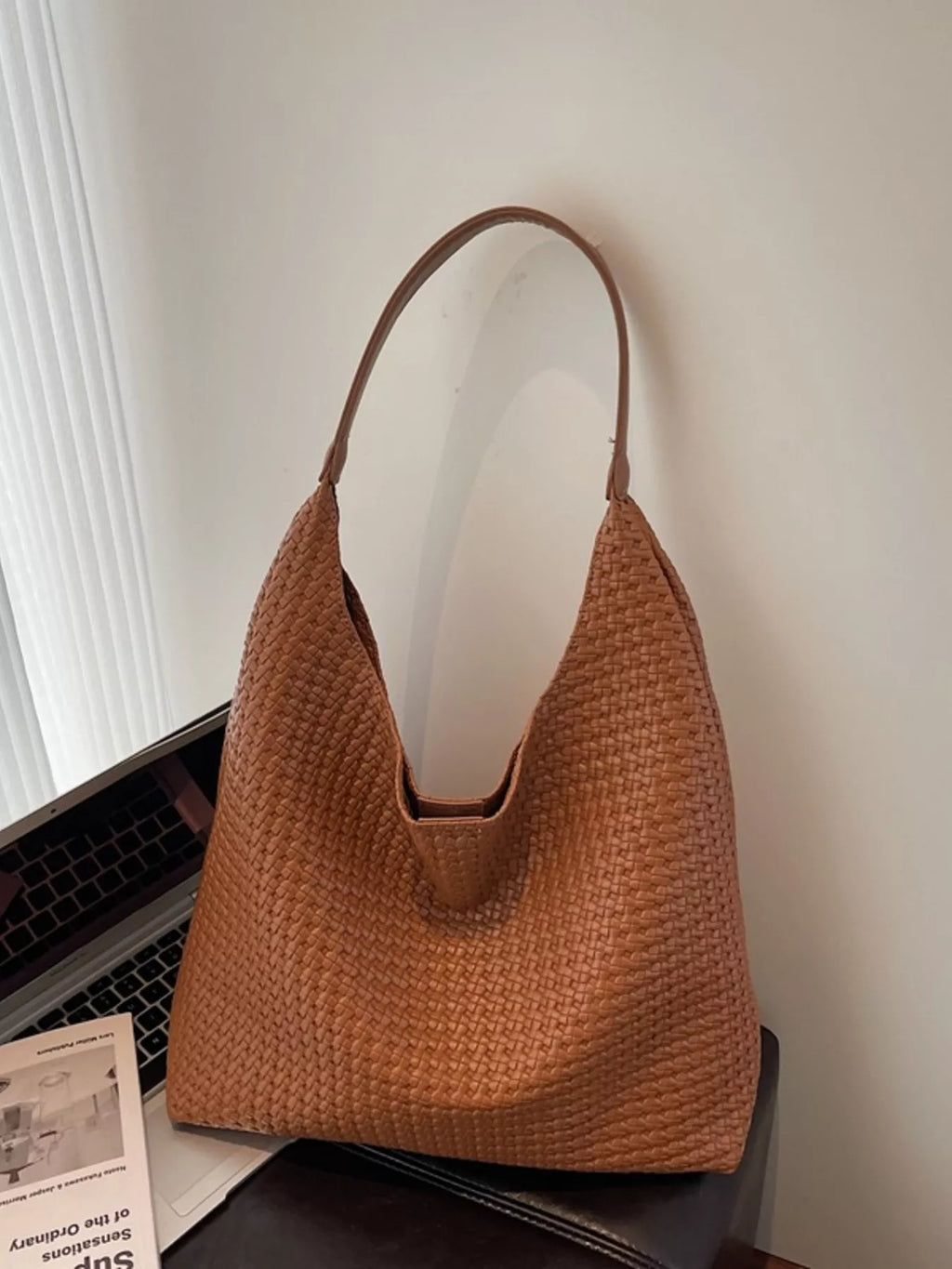 Woven Straw Texture Shoulder Bag