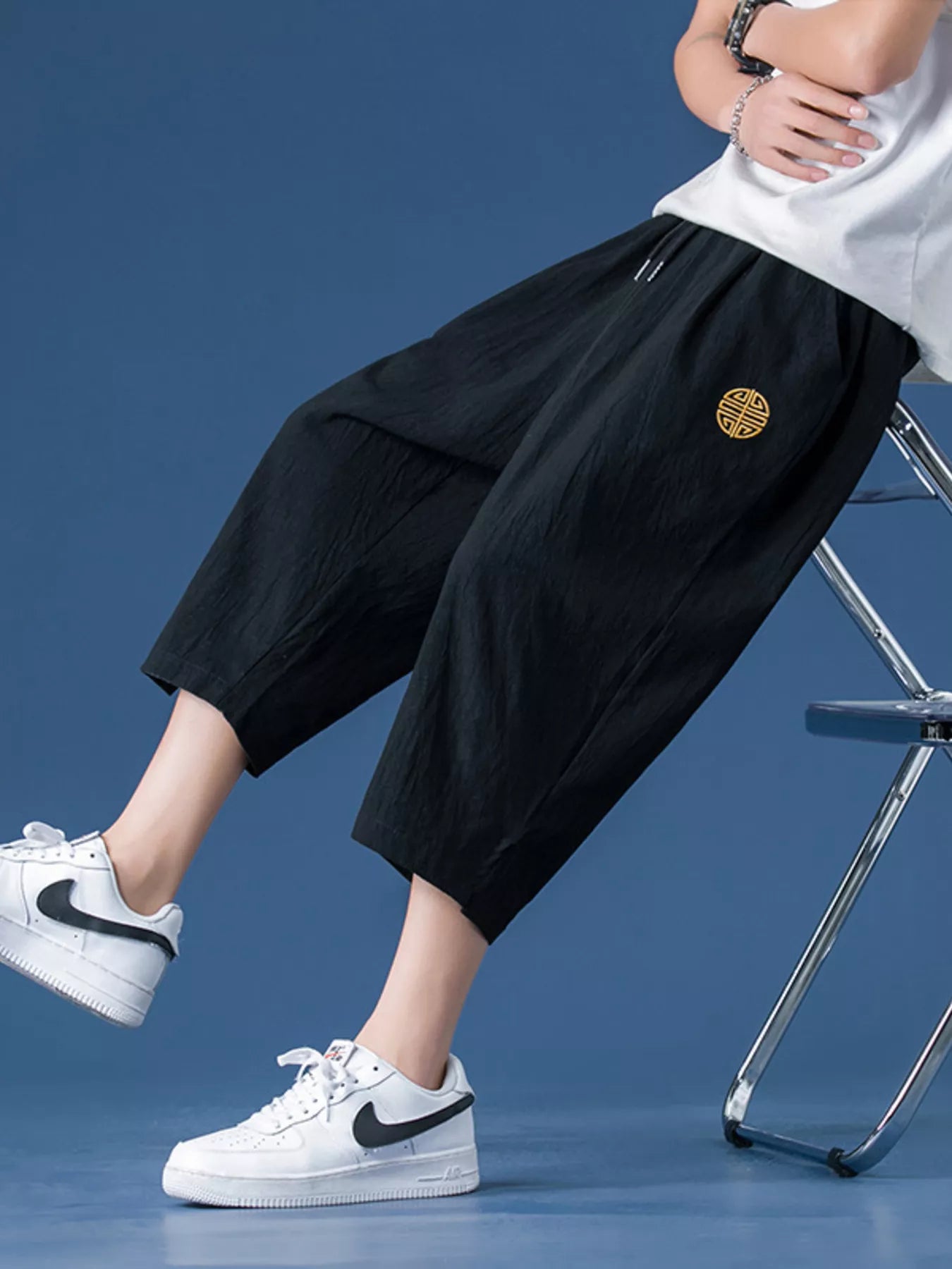Men's Plus Size Drawstring Embroidered Detail Capri