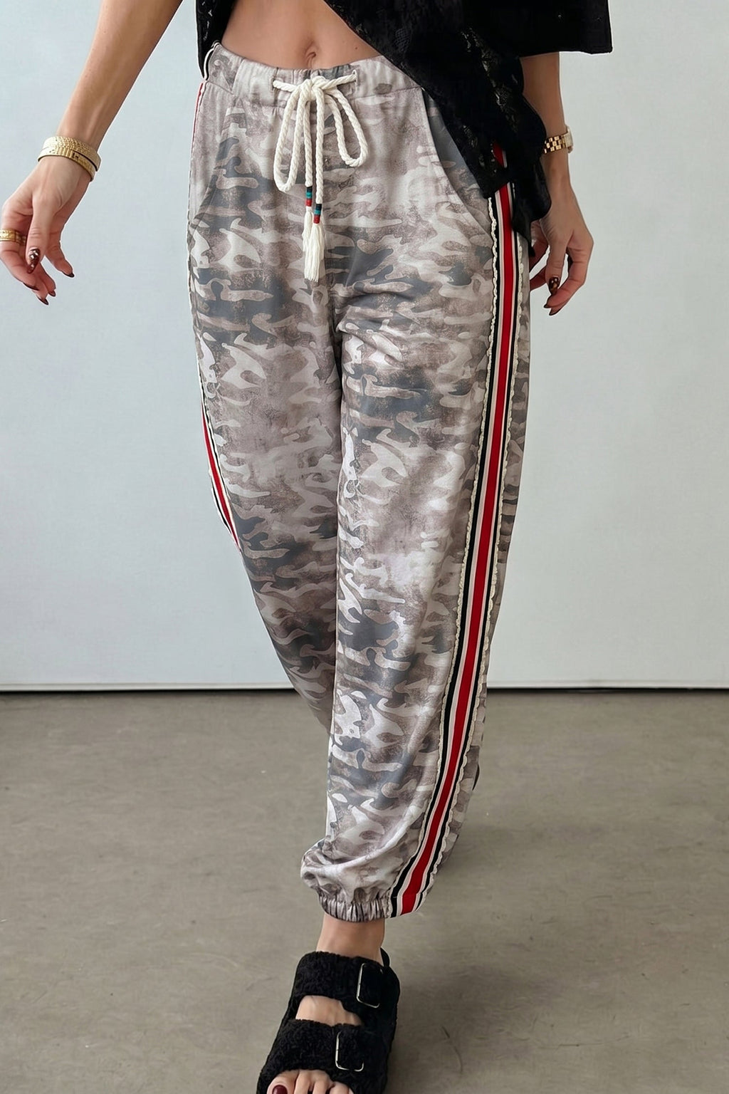 Khaki Camouflage Print Striped Side Panel Patchwork Drawstring Pants