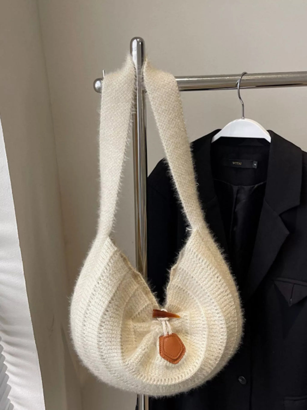 Lightweight Knitted Shoulder Bag