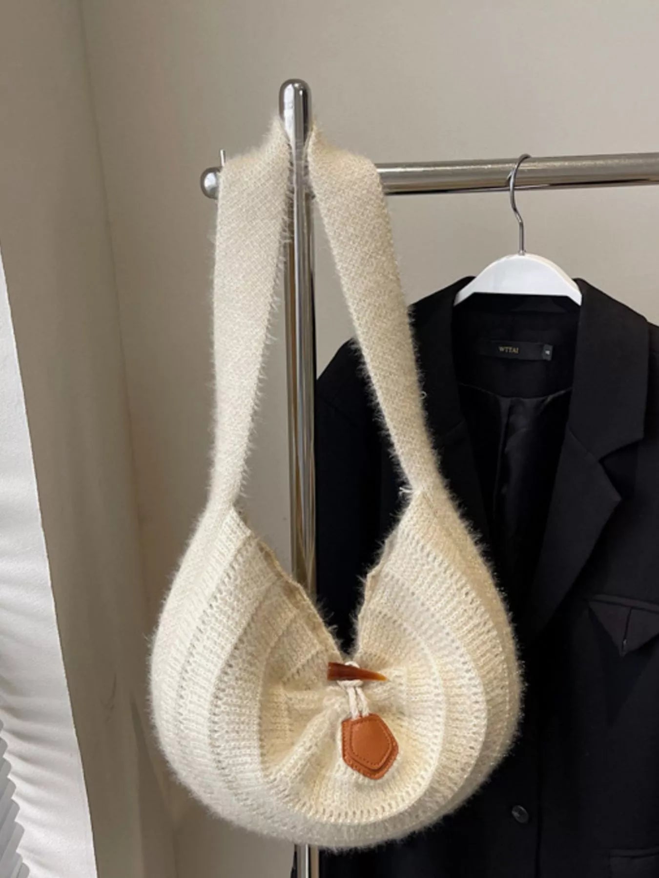 Lightweight Knitted Shoulder Bag