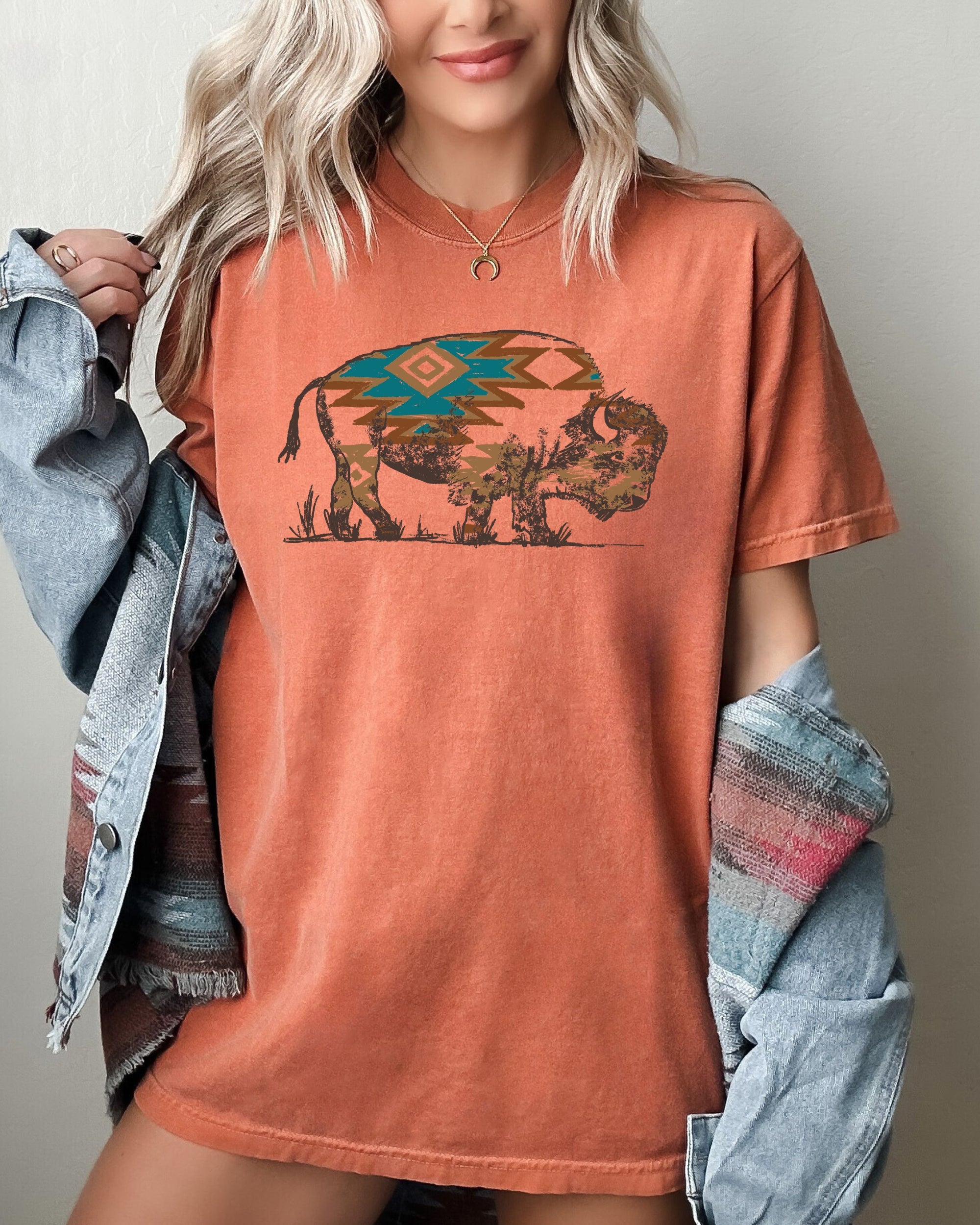 Bison Buffalo Western Cowboy Nature Tribal Print Vintage Graphic Art Comfort Colors Tee
