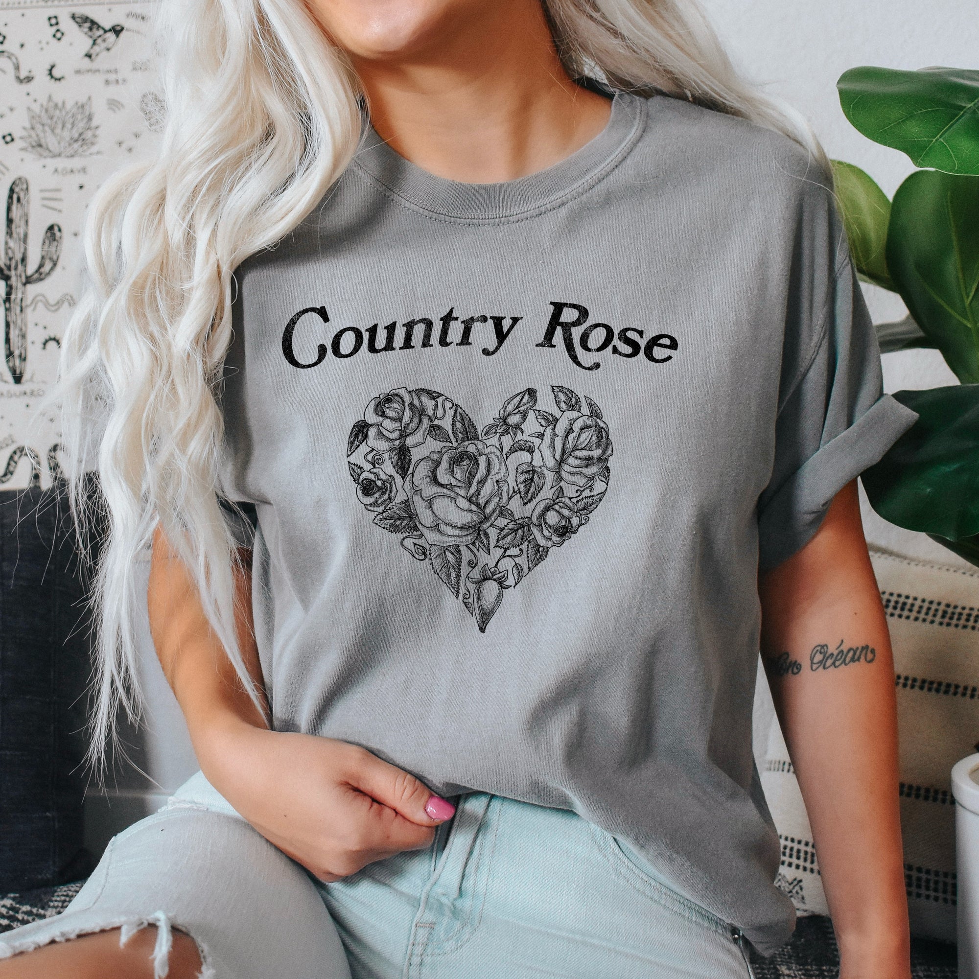 Country Rose Heart Cowgirl Cowboy Western Country Classic Vintage Inspired Comfort Colors Tee