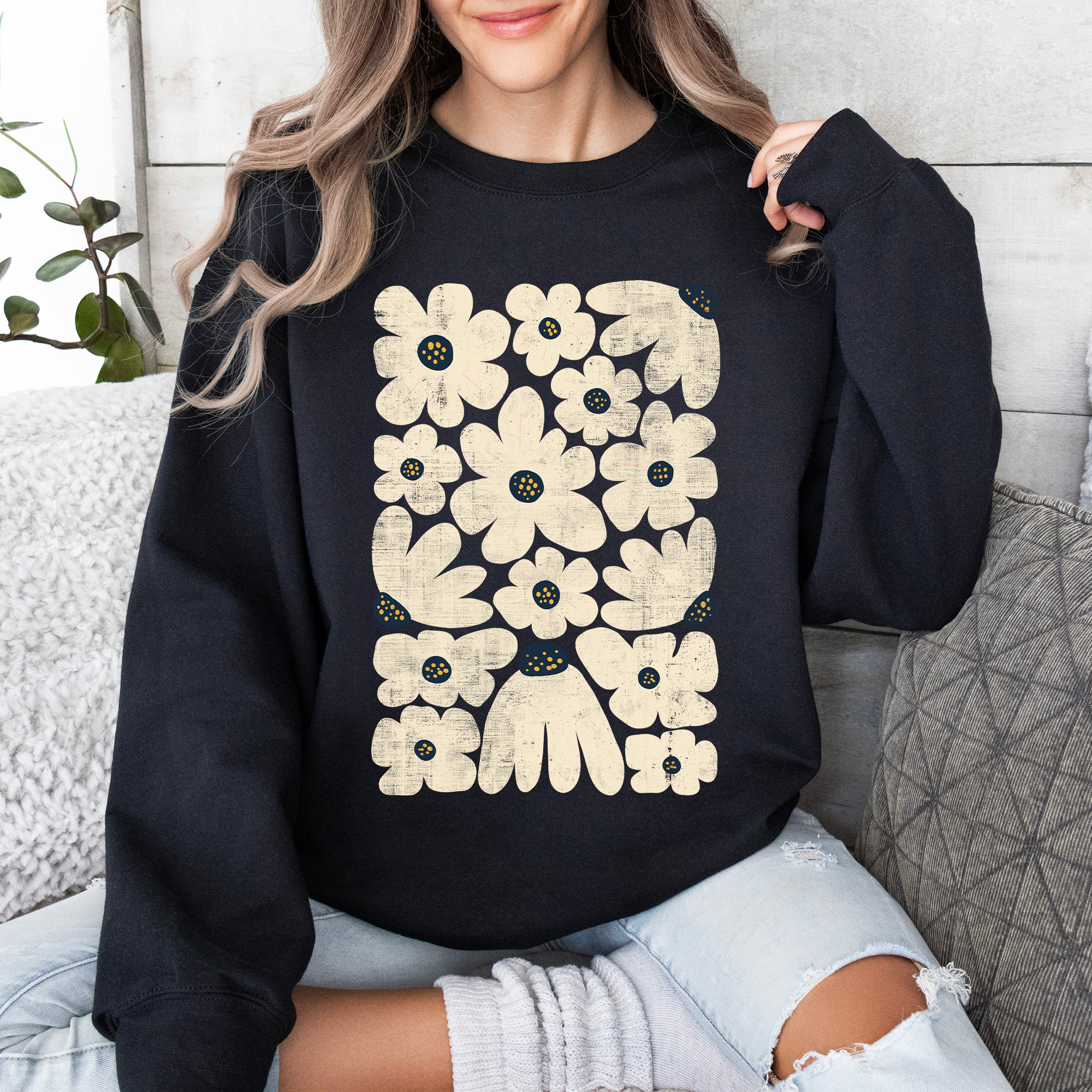 Cream Daisy Allover Floral Vintage Boho Nature Inspired Cozy Fall Print Sweatshirt
