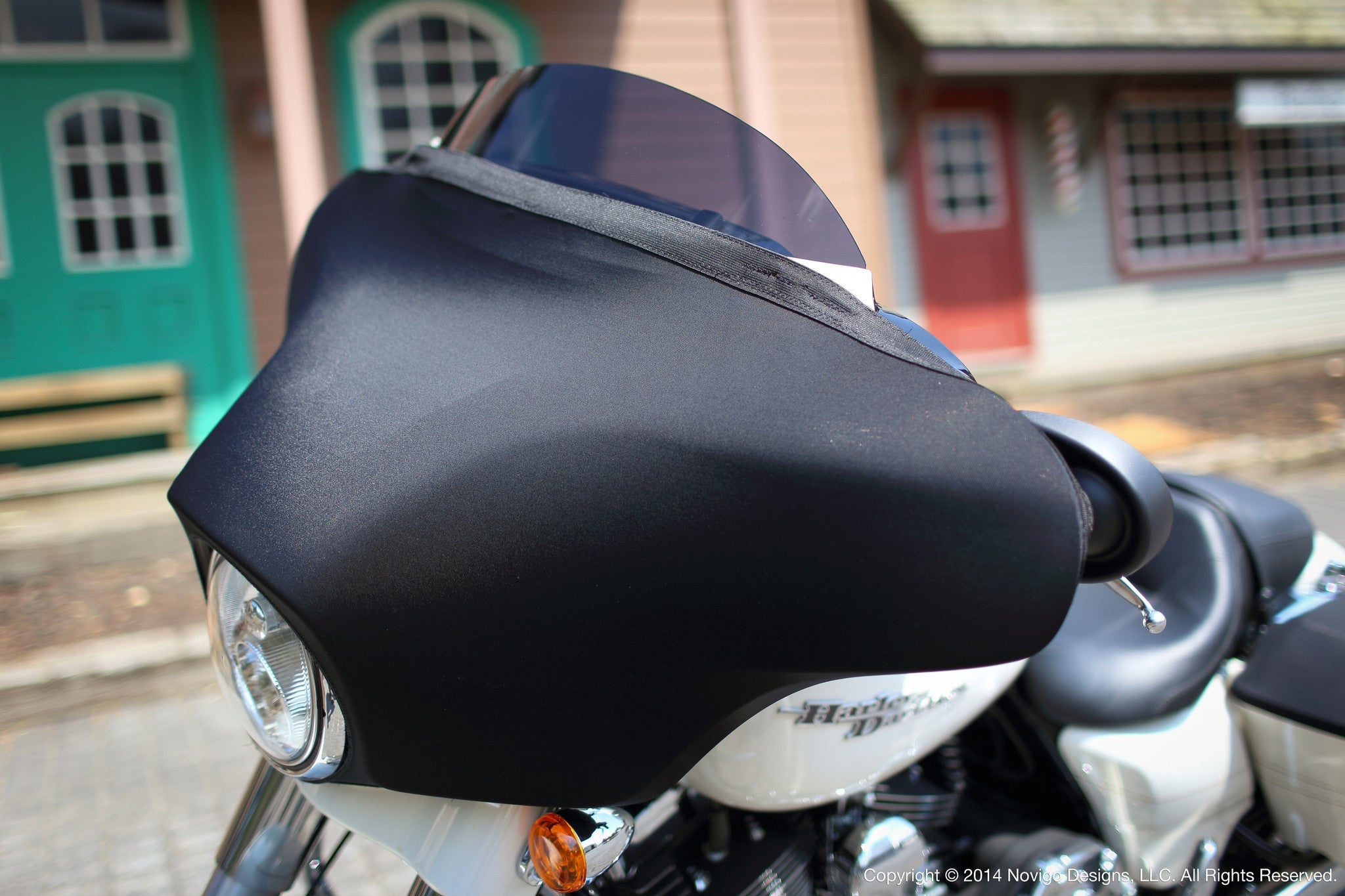 NoviStretch Harley-Davidson Fairing Mask