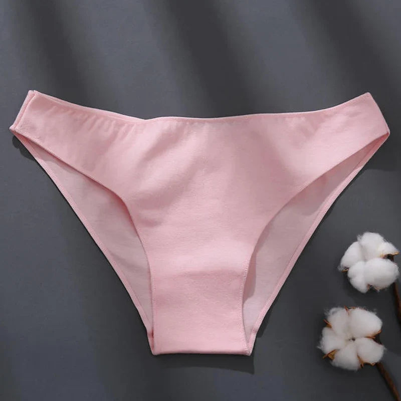 Sexy Low Waist Brief Panties for Women – Comfortable Cotton Lingerie in Plus Sizes M-XXL