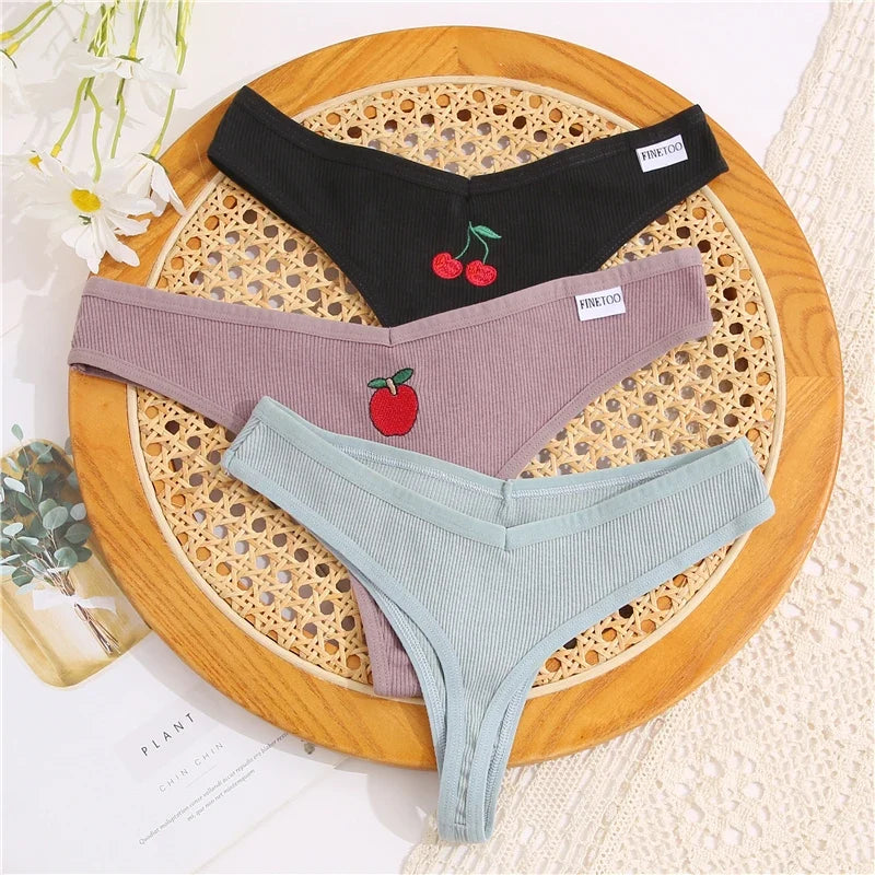 4Pcs/set Cotton Thongs Women Low-Rise Bikini Underwear M-XL Comfortable G-string Female Fruit Embroidery T-Back Panties Lingerie