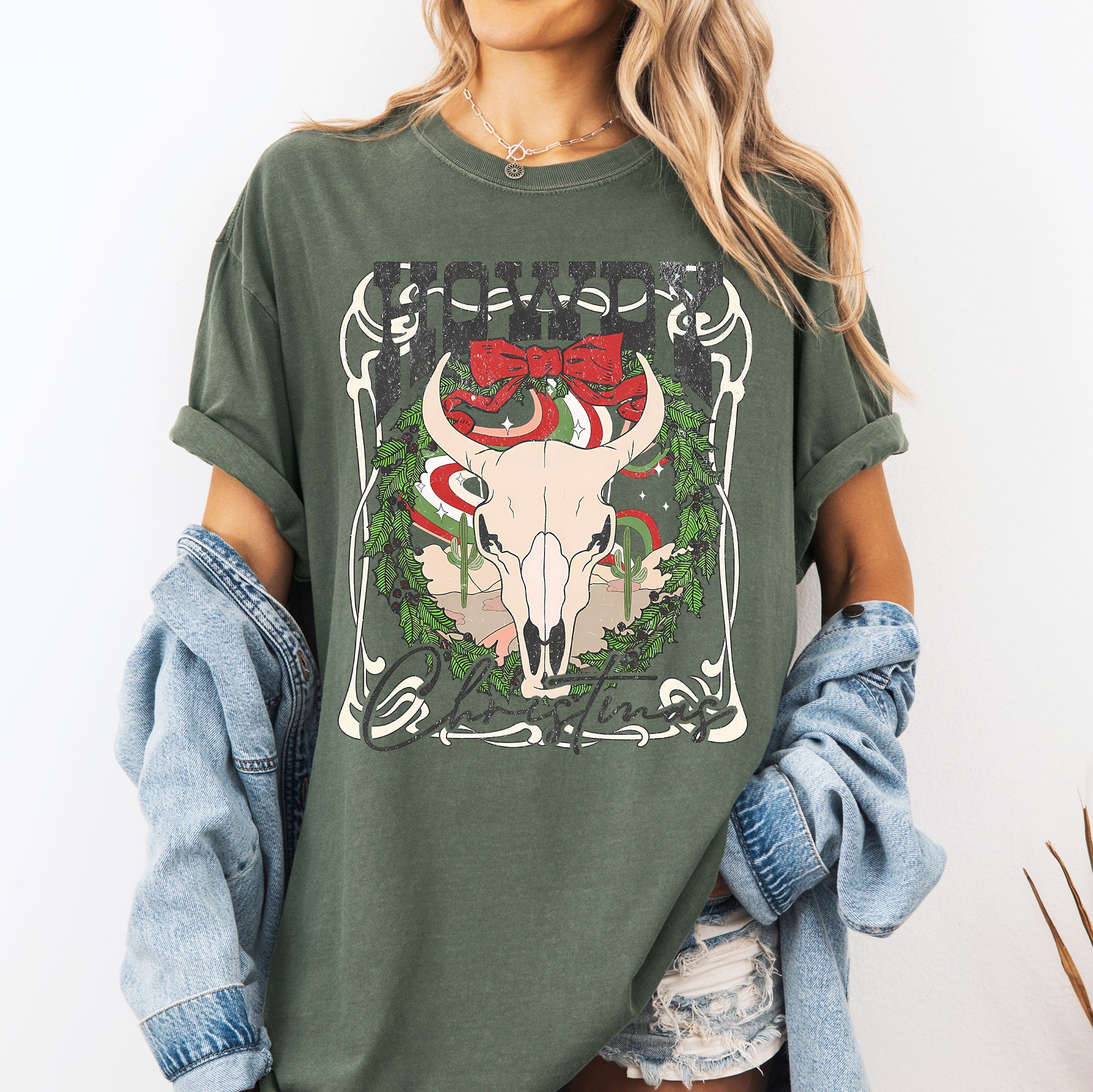 Howdy Christmas Skull Western Cowboy Vintage Holiday Western Illustration Comfort Colors Tee