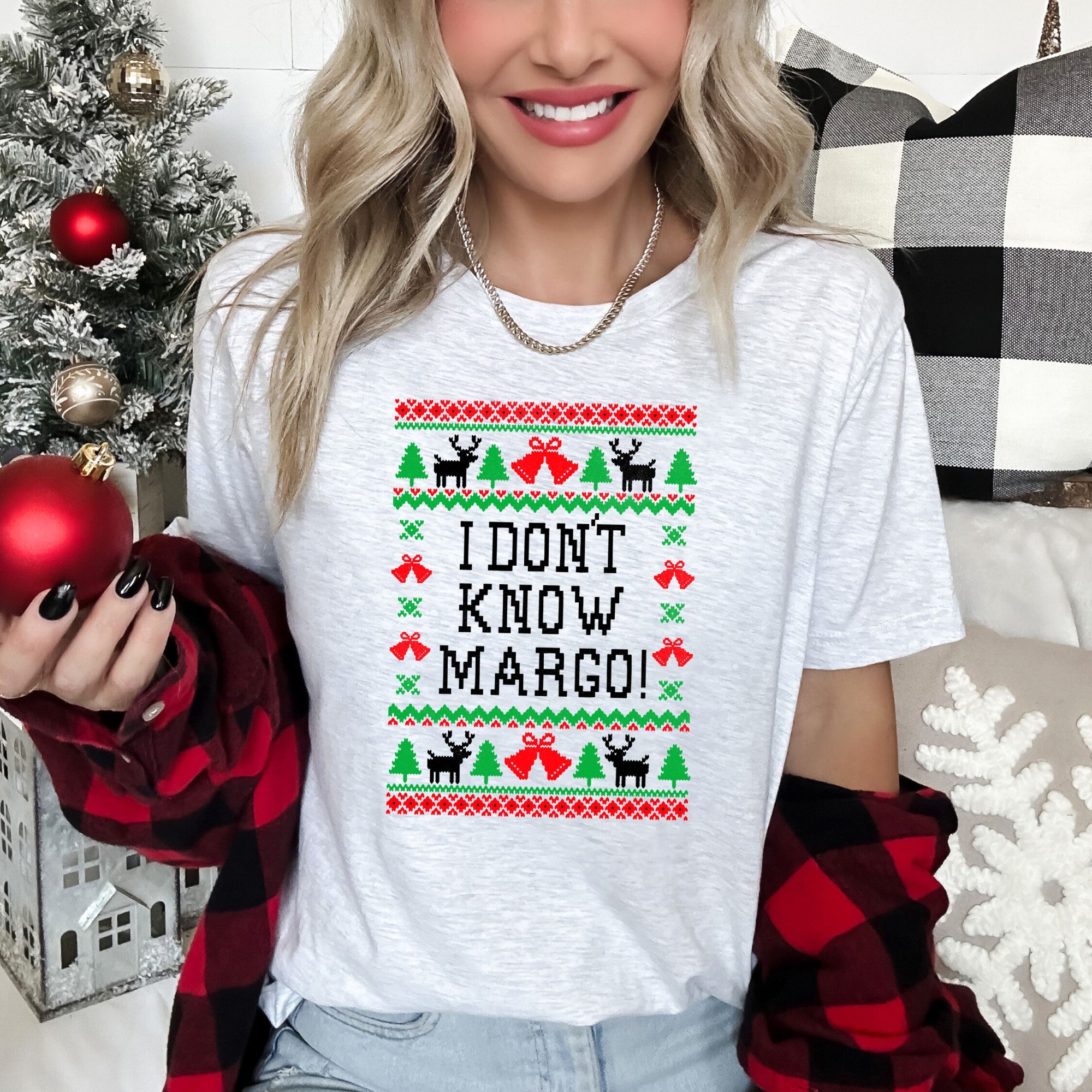 I Don't Know Margo Ugly Christmas Vacation Griswold Iconic Holiday Quote Graphic Tee