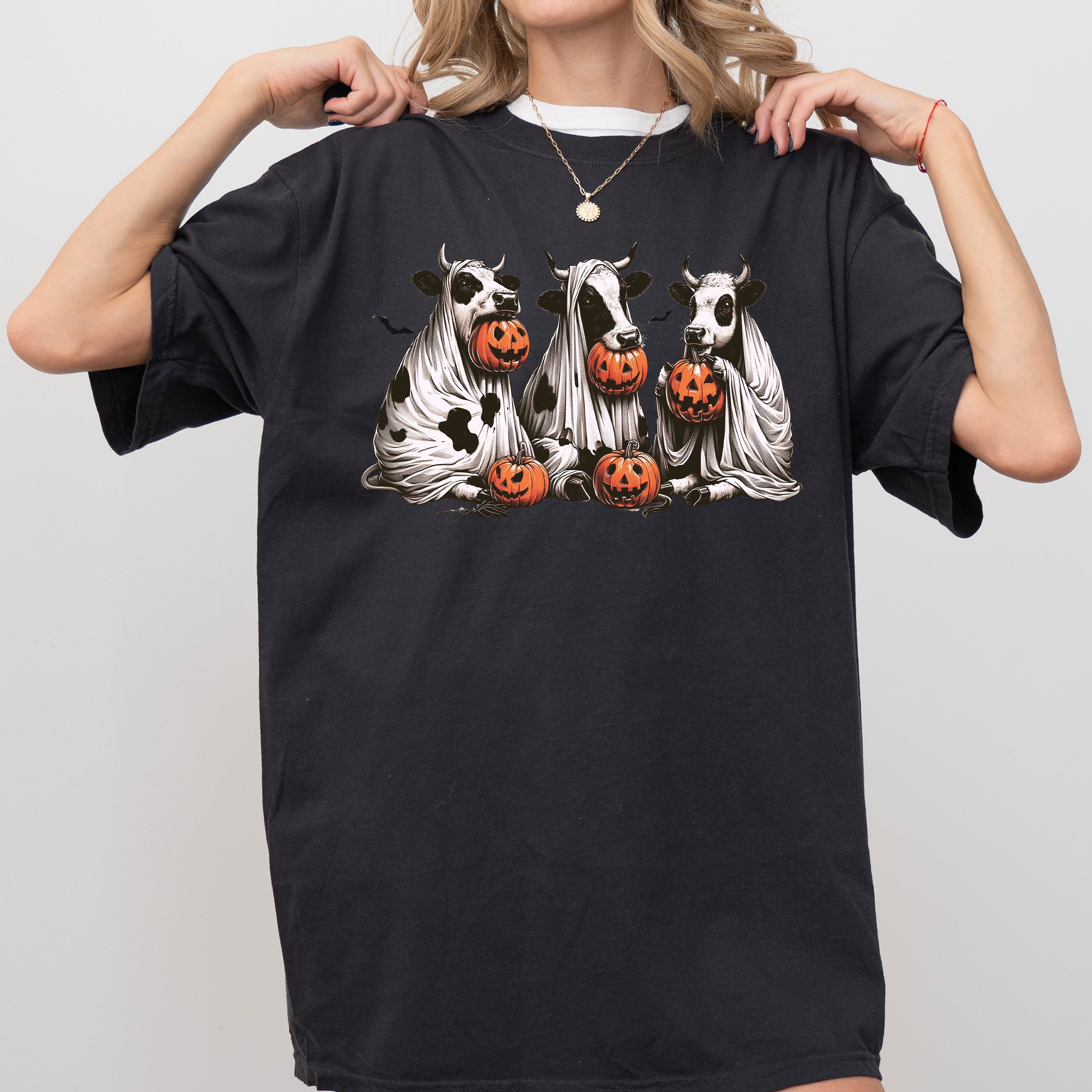 Cow Ghost Farm Vintage Western Witch Meme Halloween Costume Graphic Comfort Colors Tee
