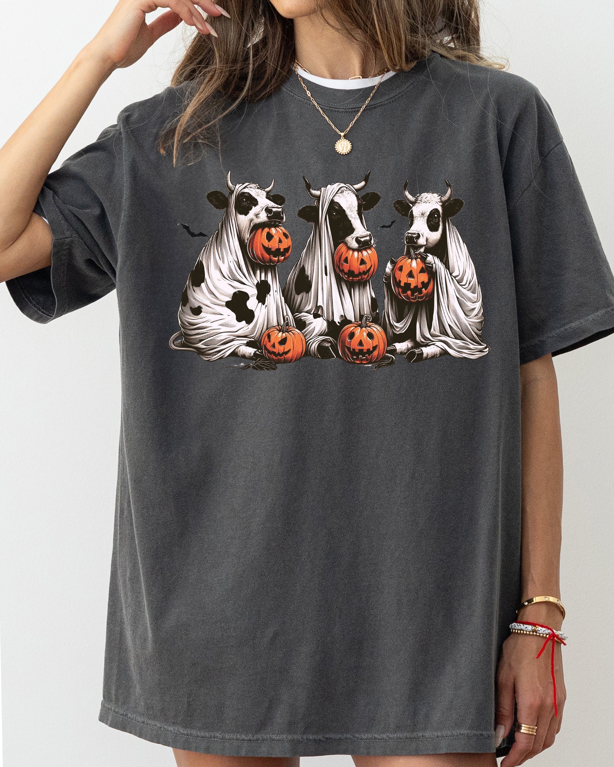 Cow Ghost Farm Vintage Western Witch Meme Halloween Costume Graphic Comfort Colors Tee
