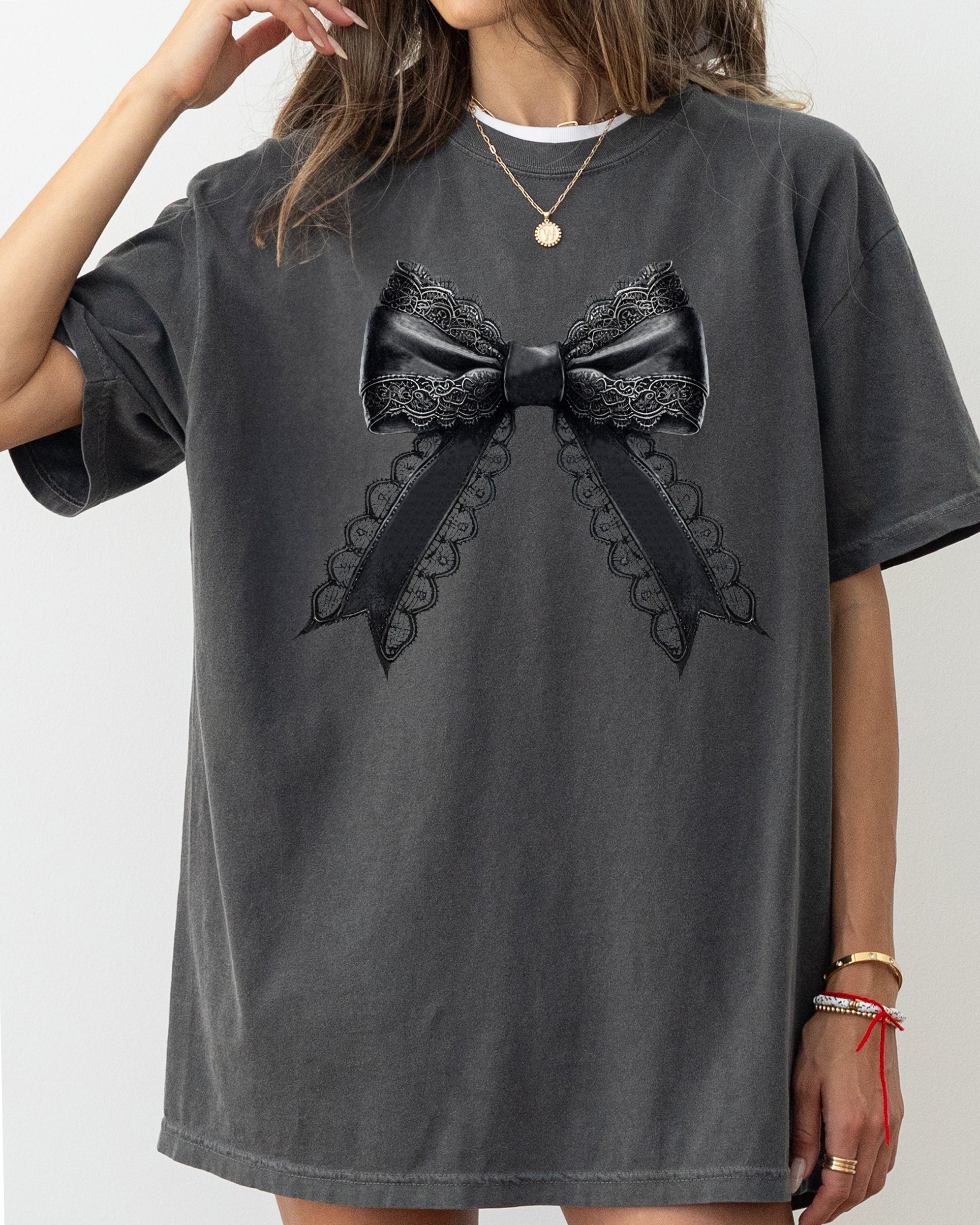 Vintage Black Bow Ribbon Skeleton Ghost Western Witch Aesthetic Halloween Meme Comfort Colors Tee