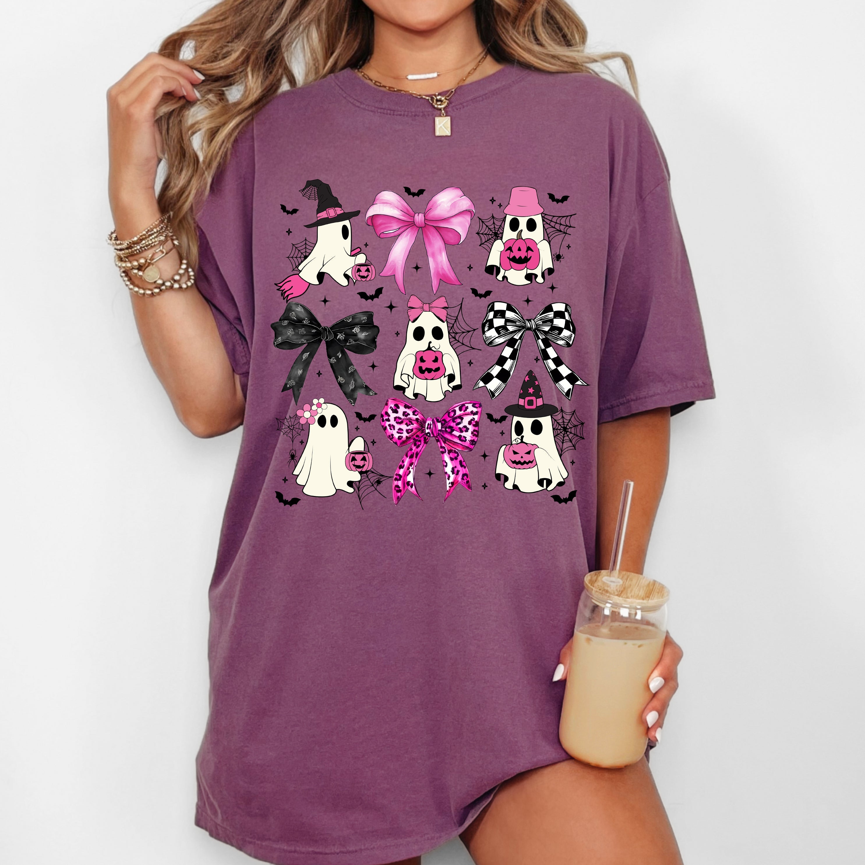Coquette Bow Cowboy Ghost Vintage Western Witch Aesthetic Meme Halloween Costume Comfort Colors Tee