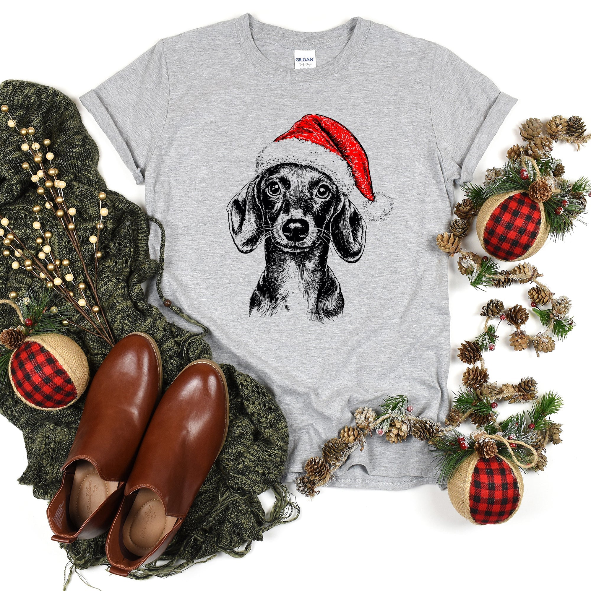 Dachshund Santa Christmas Dog Lover Holiday Ornament Portrait Art Comfort Colors Tee
