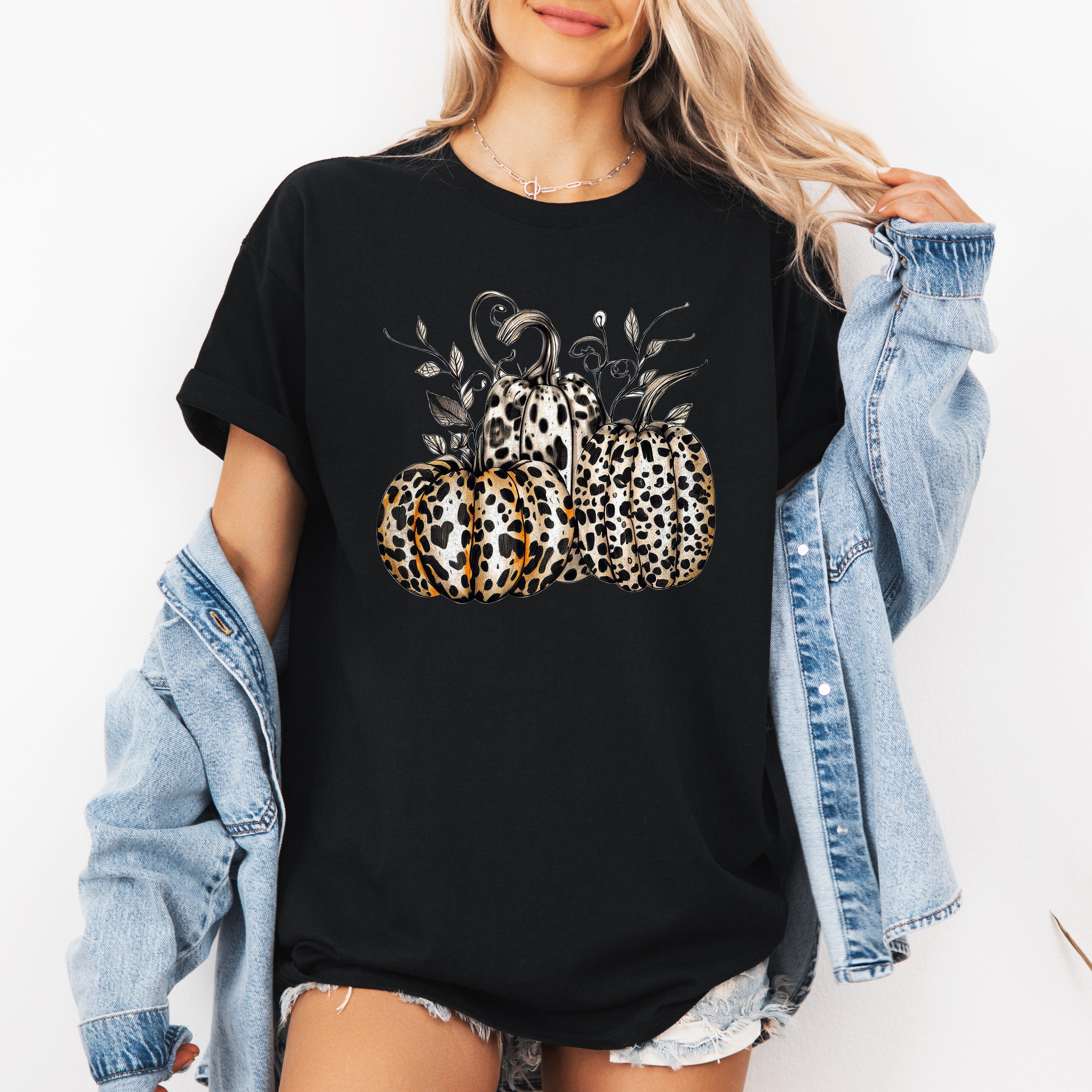Leopard Print Pumpkins Graphic Tee For Halloween And Autumn Fashion, Cozy Fall Wardrobe Essential