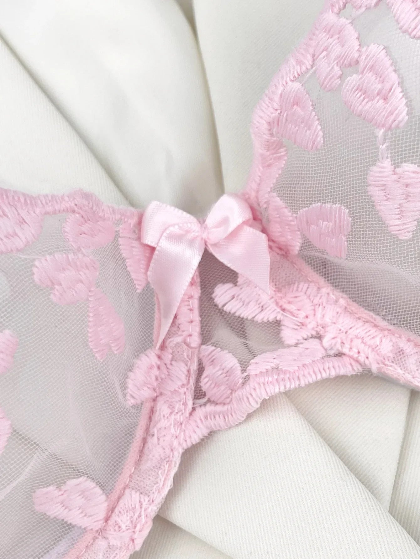French Lace Heart Bra Set Girls Sexy Women Bralette Adjustable Transparent Embroidery Underwear Thong Bras Lingerie Panties Sets