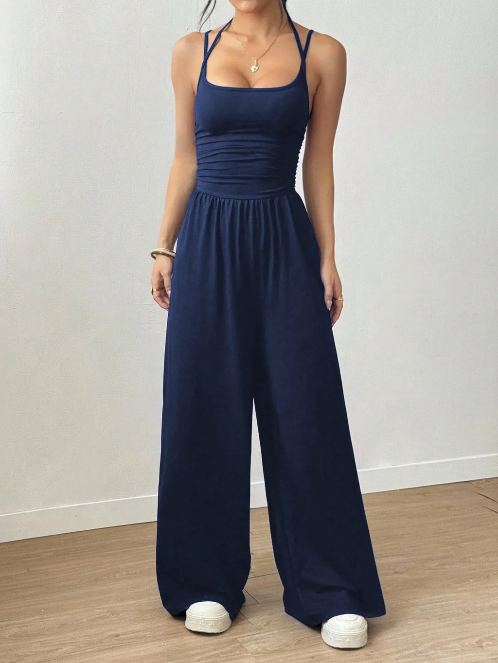 Women's Casual Solid Color Pleating Loose Straight Jumpsuit A-line Backless Halter Neck Slim Cami Jumpsuit Streetwear 2025