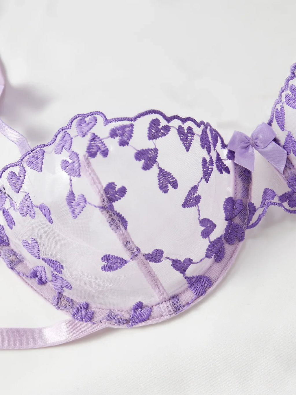 French Lace Heart Bra Set Girls Sexy Women Bralette Adjustable Transparent Embroidery Underwear Thong Bras Lingerie Panties Sets