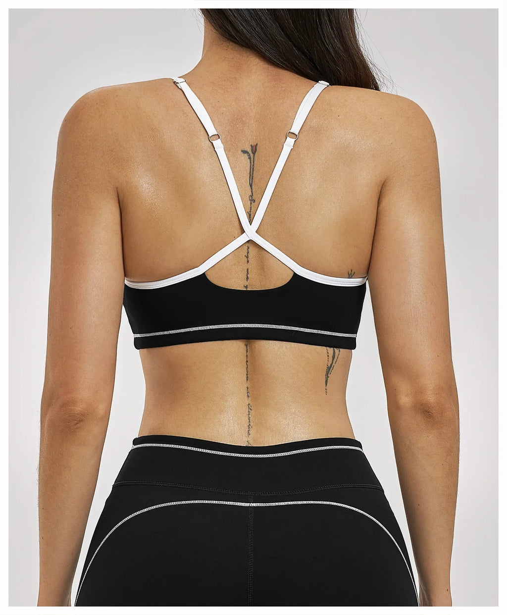 Yoga Bra U-Shaped Adjustable Shoulder Strap Cross Back Women Fitness Sports Bra Top Gym Yoga Athletic Tight Workout Jog Soft Pad