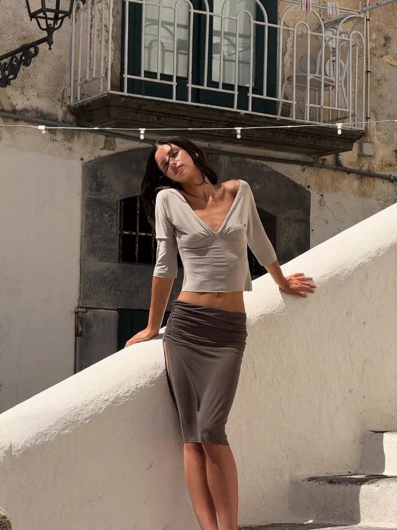 Trendix V Neck Slim Long Sleeve Tops Women 2026 Spring Casual Vintage Bodycon Pullover Top Party Retro Office Basic Backless Top