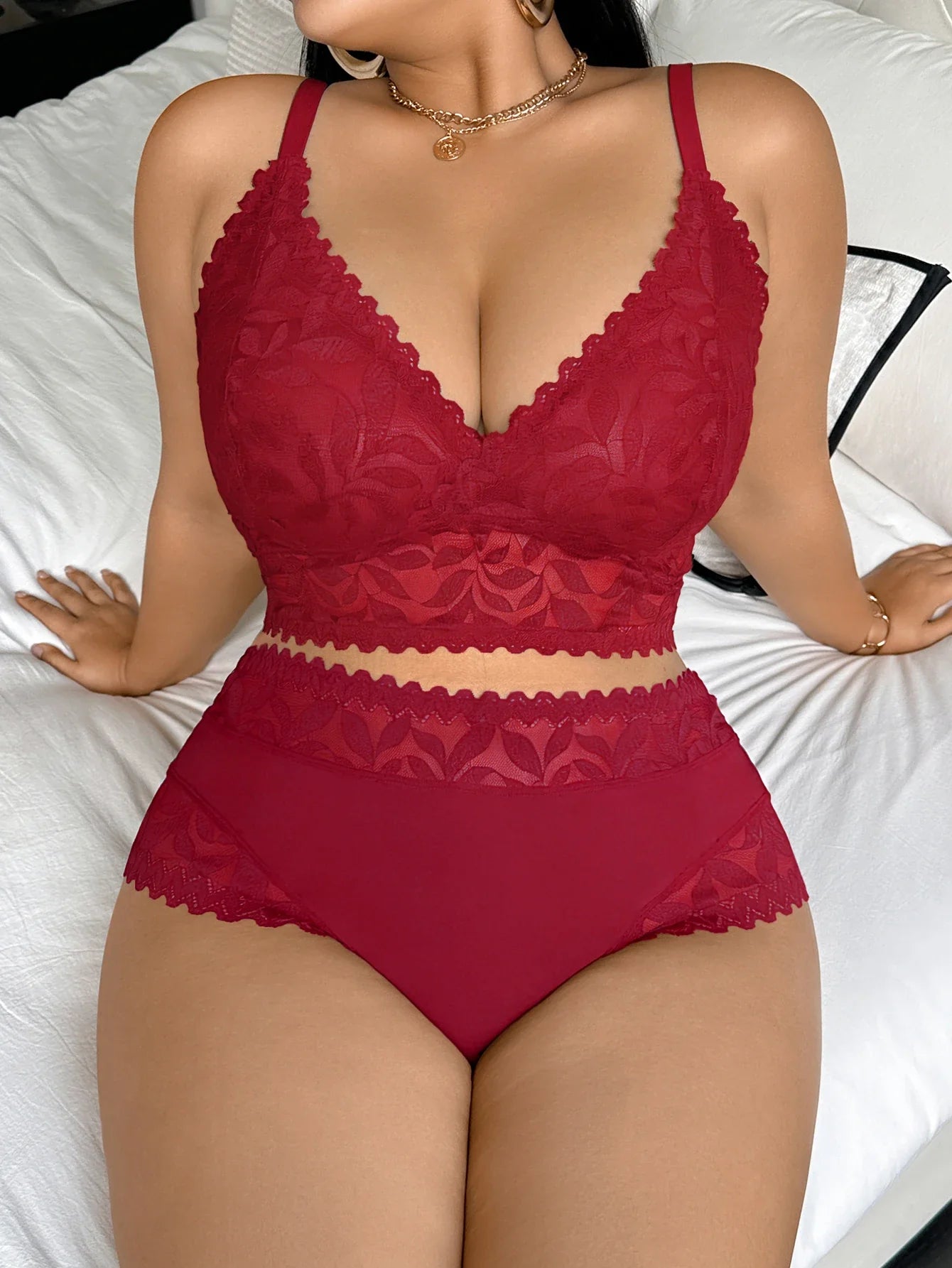 Plus Size Lace Women's Sexy Lingerie Set Soft Wireless Unlined Bra Mesh Spliced Breathable Panties Floral Lace Bra Set