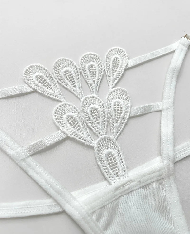 Sexy Thong Lace Panties Women Briefs Girls G String Hollow Out Transparent Underwear Female Thin Low Waist Lingerie Size S-XL